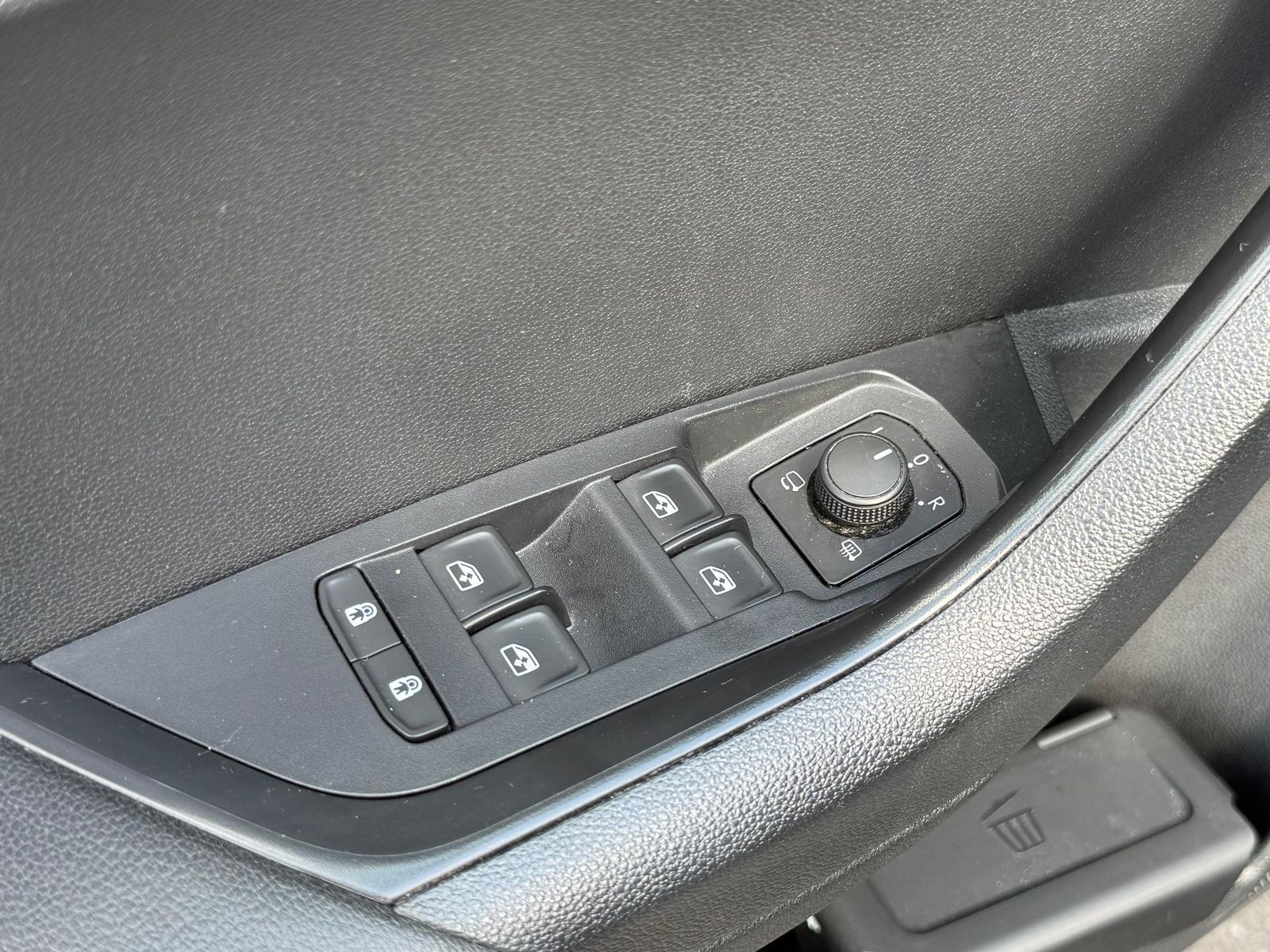 Skoda Karoq 2022 1.5 TSI DSG Style - foto 10