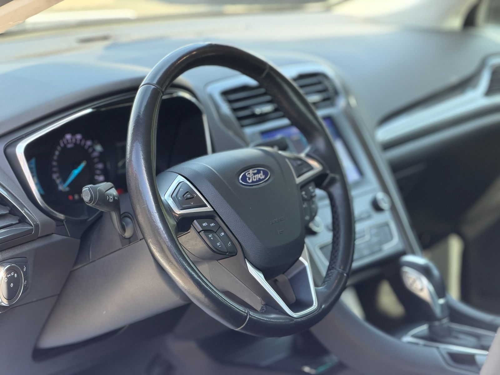 Ford Mondeo 2022 Hybrid Titanium 2.0 HEV eCVT - foto 7