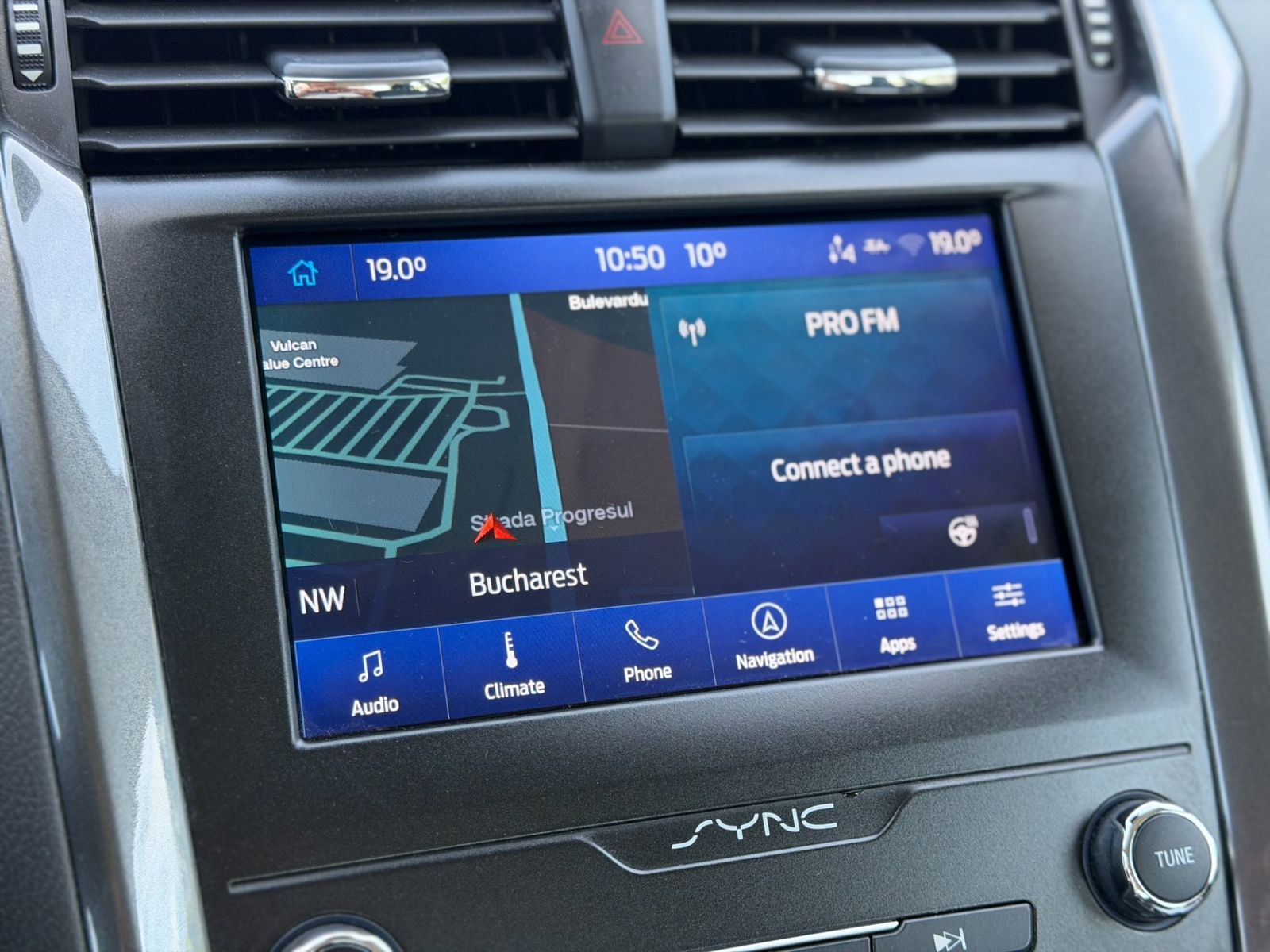 Ford Mondeo 2022 Hybrid Titanium 2.0 HEV eCVT - foto 23
