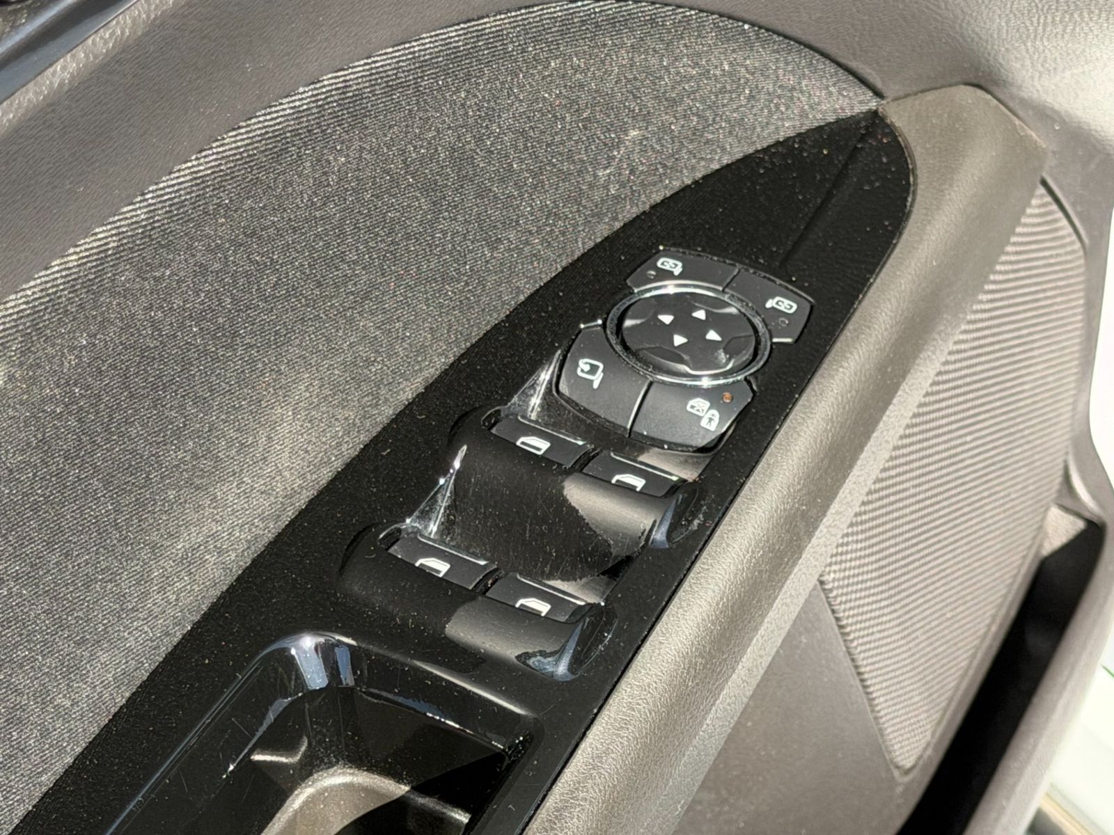 Ford Mondeo 2022 Hybrid Titanium 2.0 HEV eCVT - foto 8