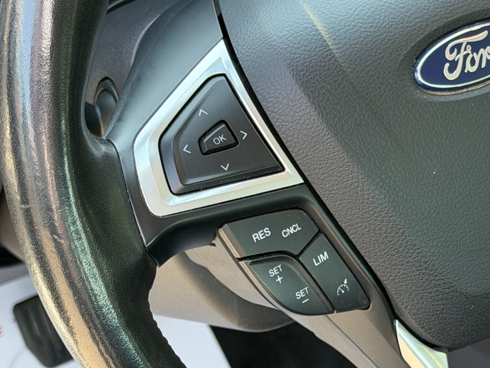 Ford Mondeo 2022 Hybrid Titanium 2.0 HEV eCVT - foto 11