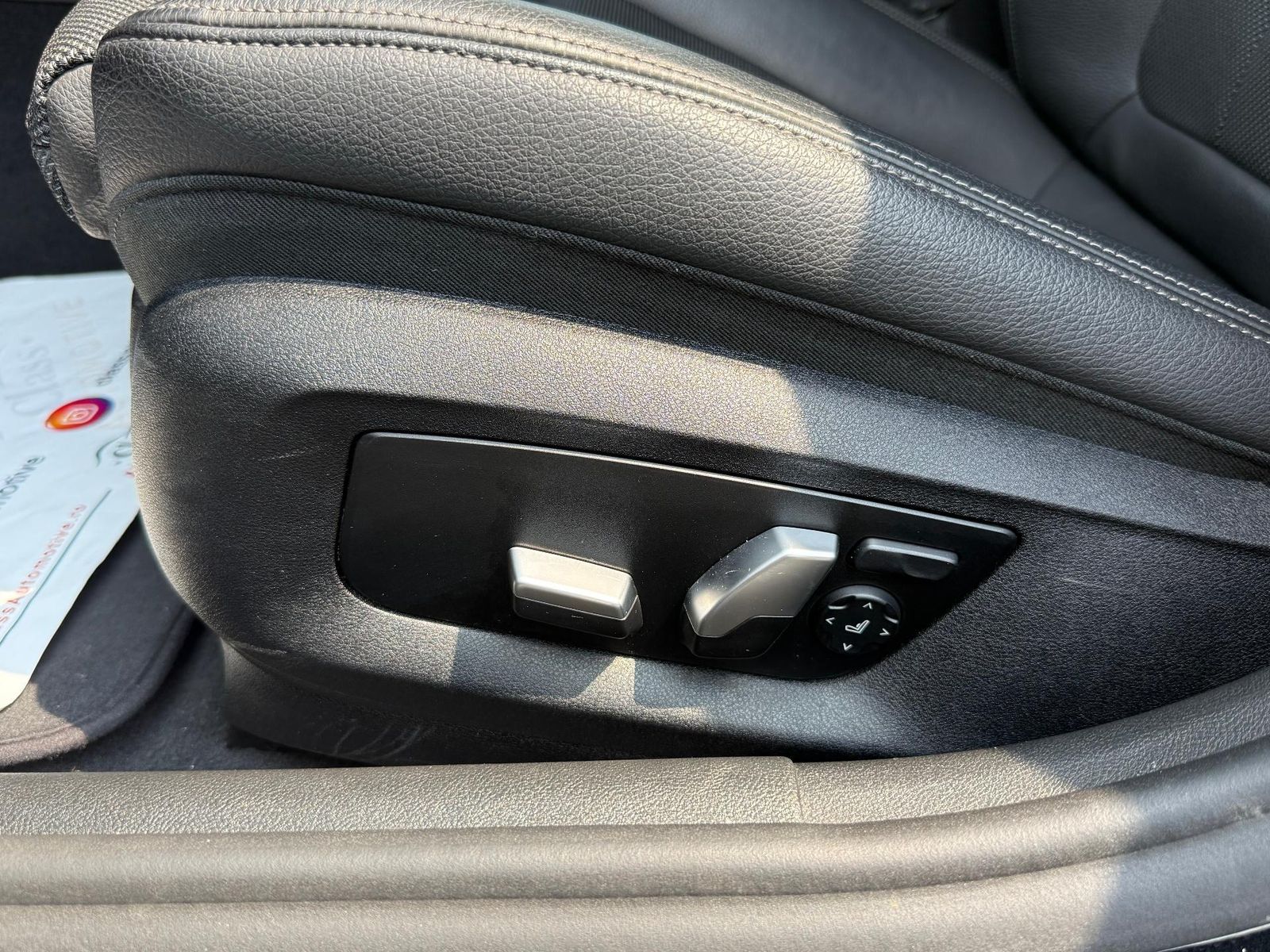 BMW Seria 5 2019 2.0 Diesel 520D Sport Line 190 CP - foto 29