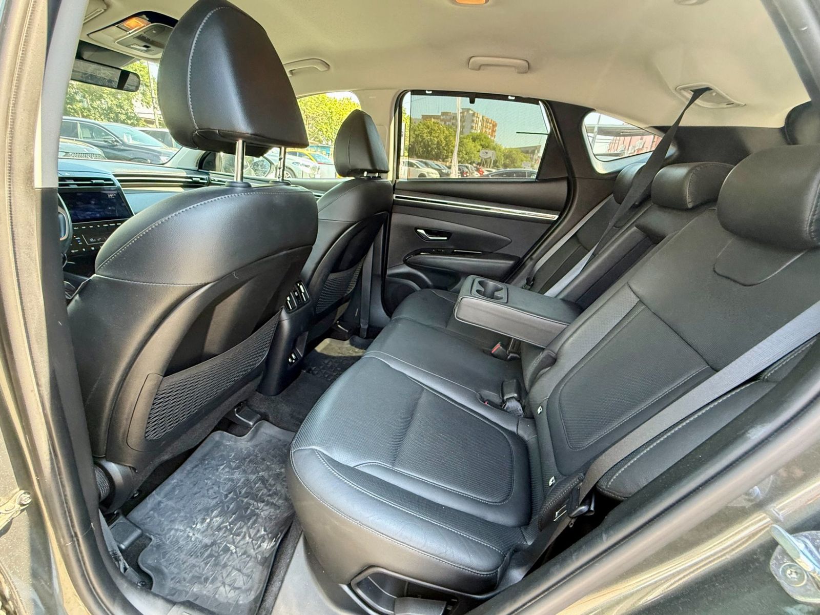 Hyundai TUCSON 2022 1.6 l MHEV 180 CP 4WD 7DCT Premium - foto 25