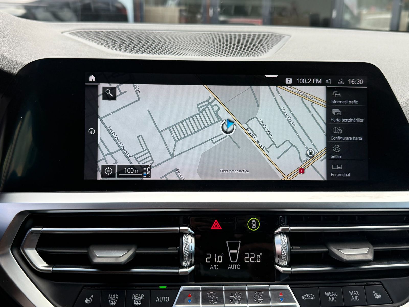 BMW Seria 3 2022 330e AT PHEV - foto 26