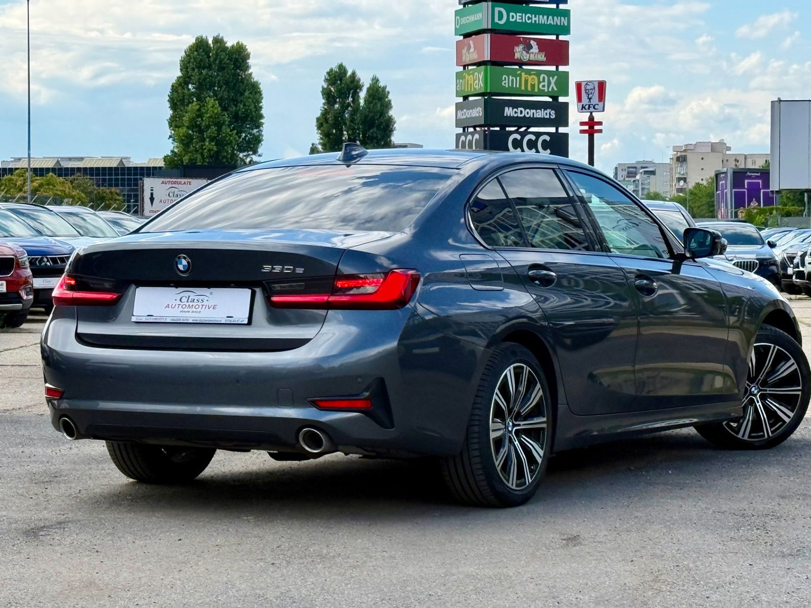 BMW Seria 3 2022 330e AT PHEV - foto 4