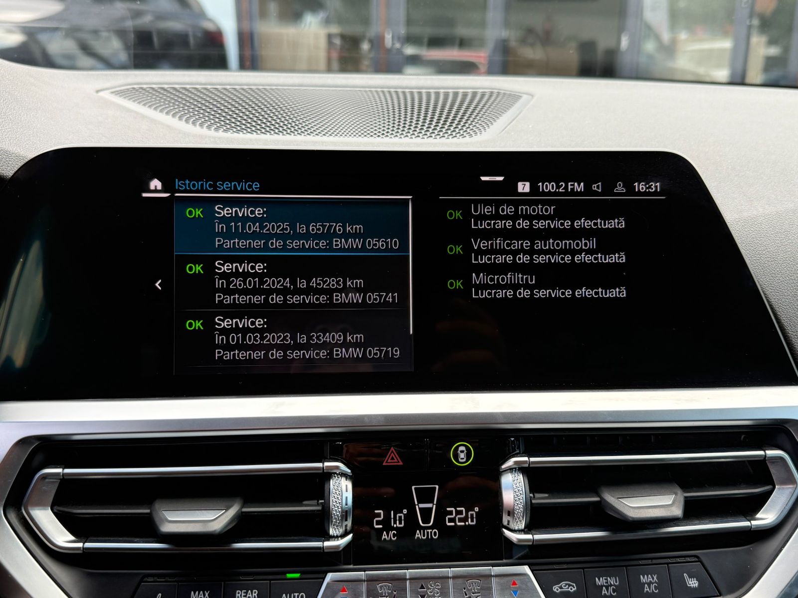 BMW Seria 3 2022 330e AT PHEV - foto 27