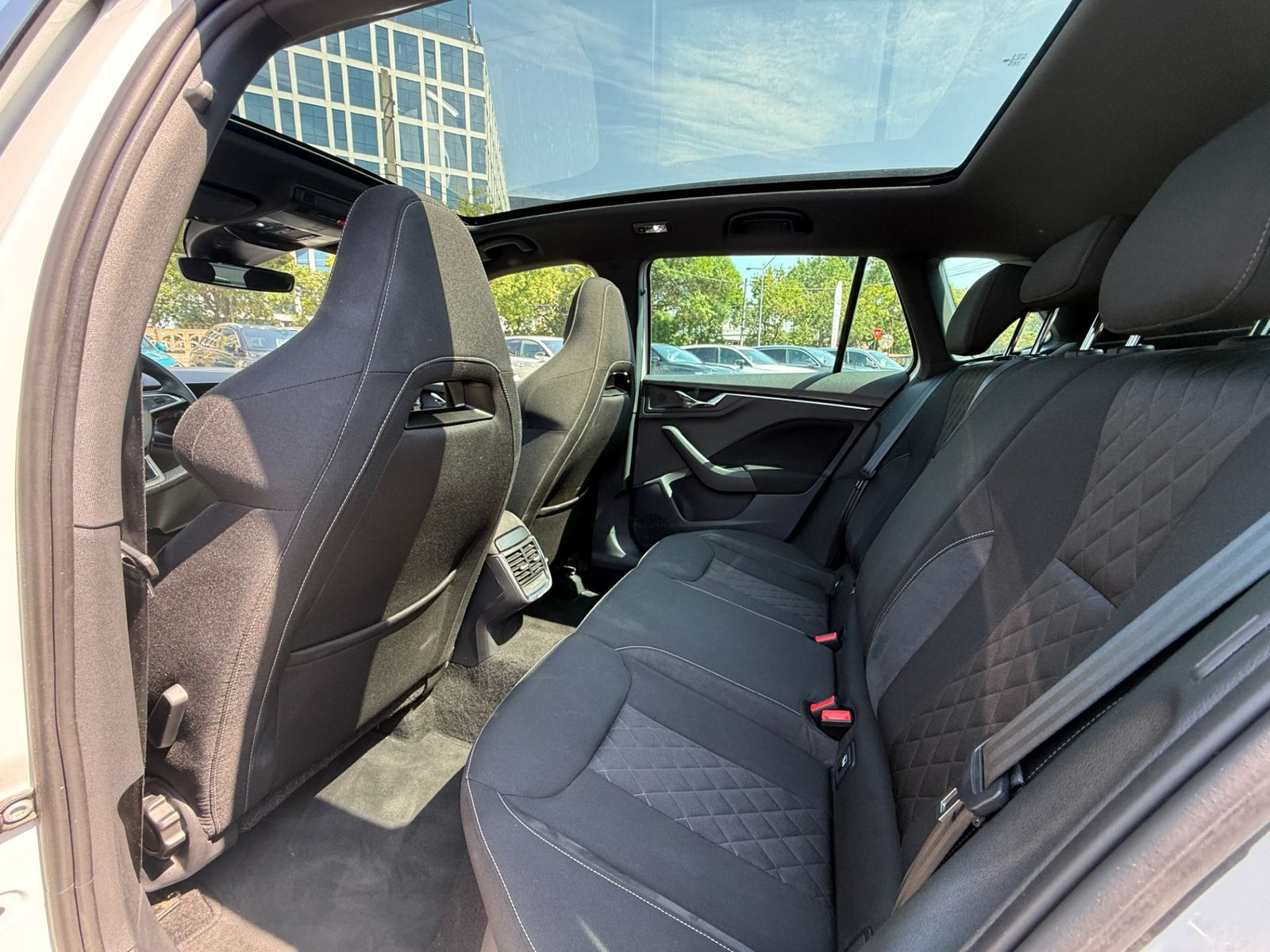 Skoda Kamiq 2020 1.5 TSI DSG Style - foto 9