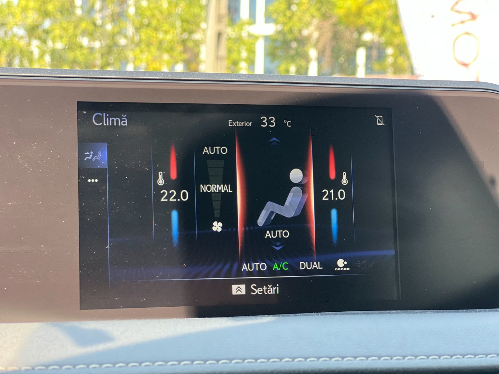 Lexus UX 2019 250h - foto 24