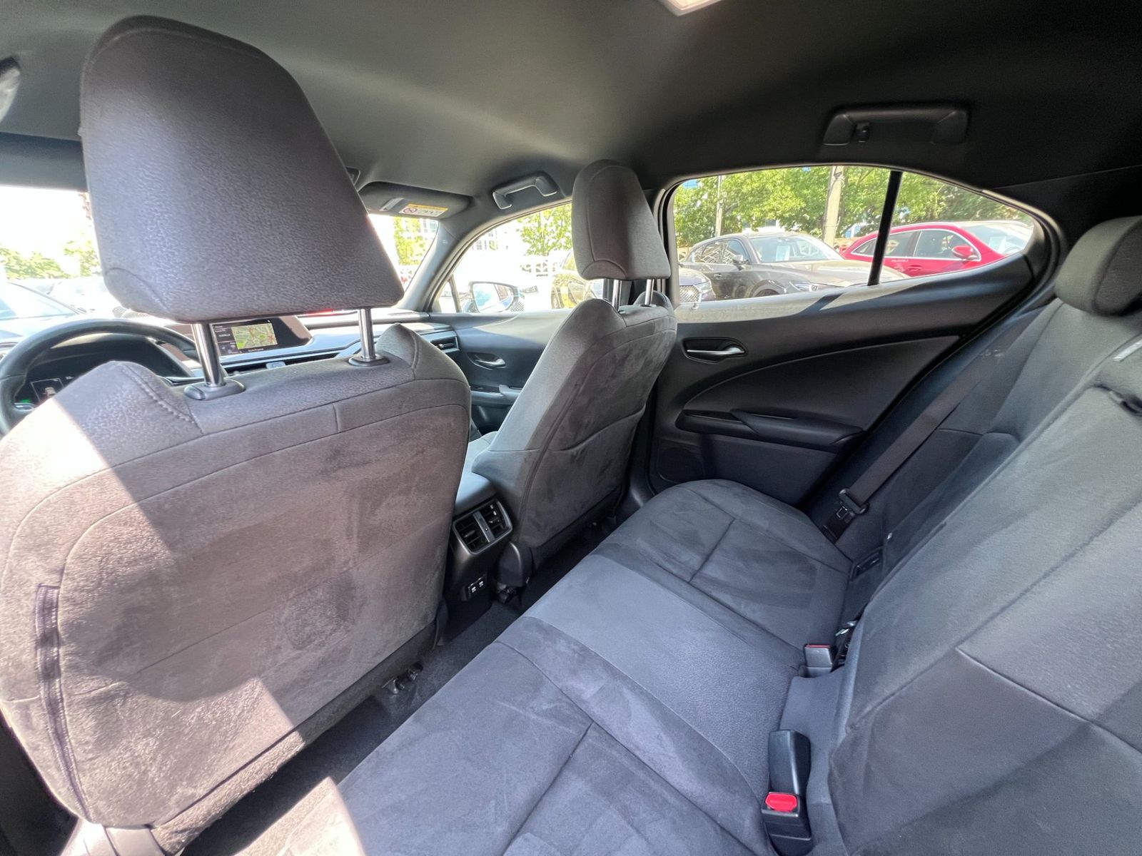 Lexus UX 2019 250h - foto 11