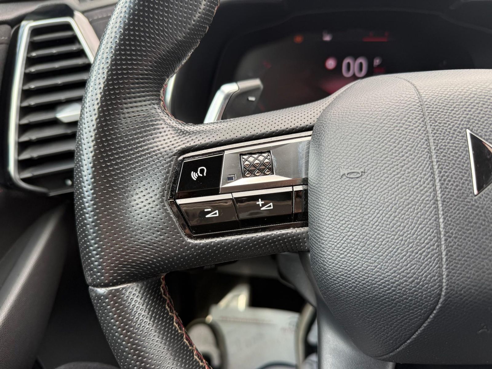 DS DS7 (Crossback) 2023 - foto 22