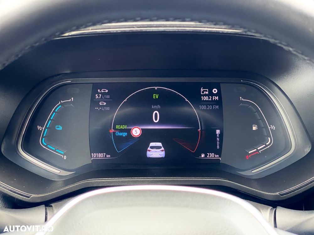 Renault Clio 2022 1.6 E-TECH HYBRID 145 CP - foto 4