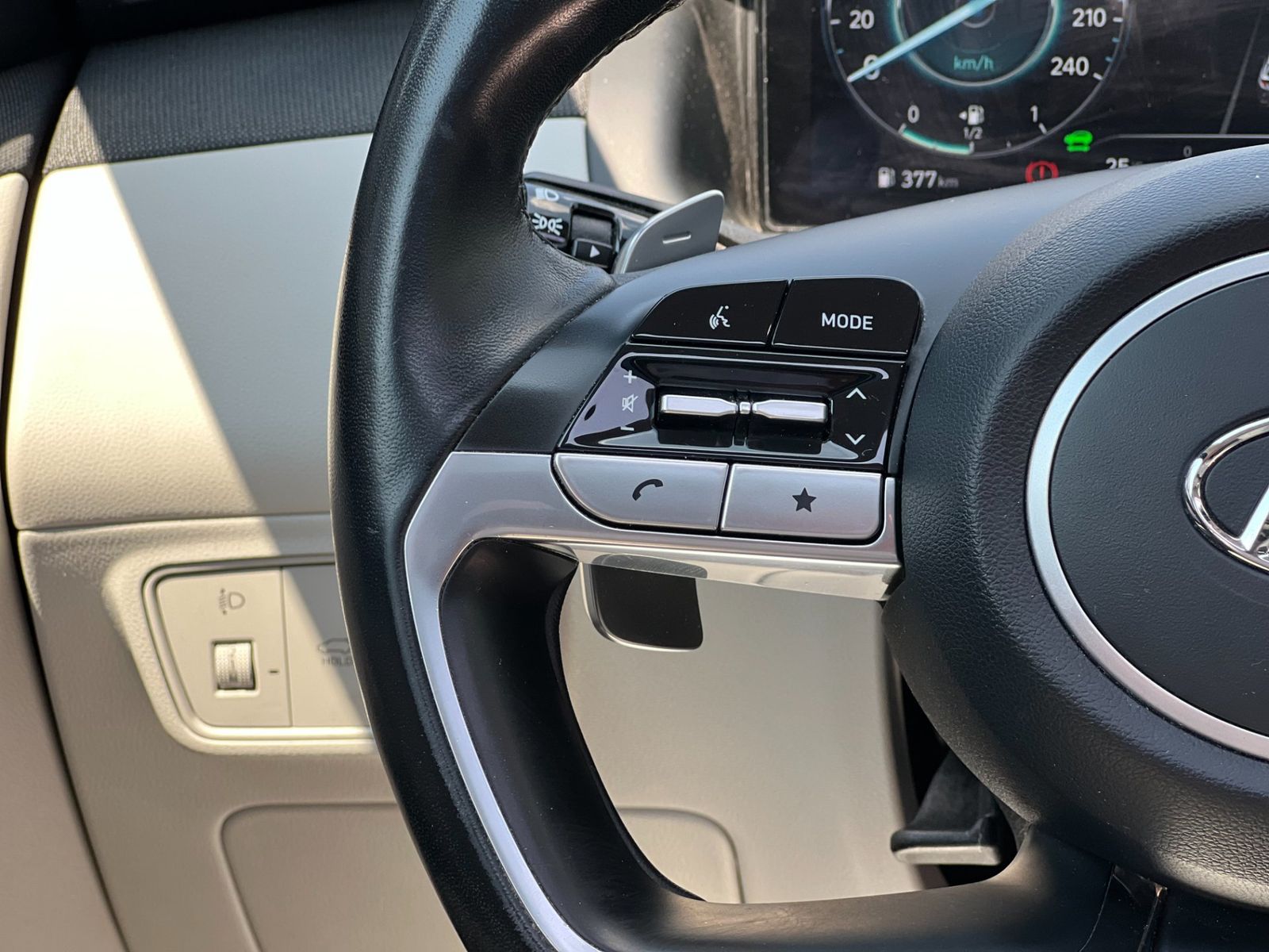 Hyundai TUCSON 2022 - foto 22