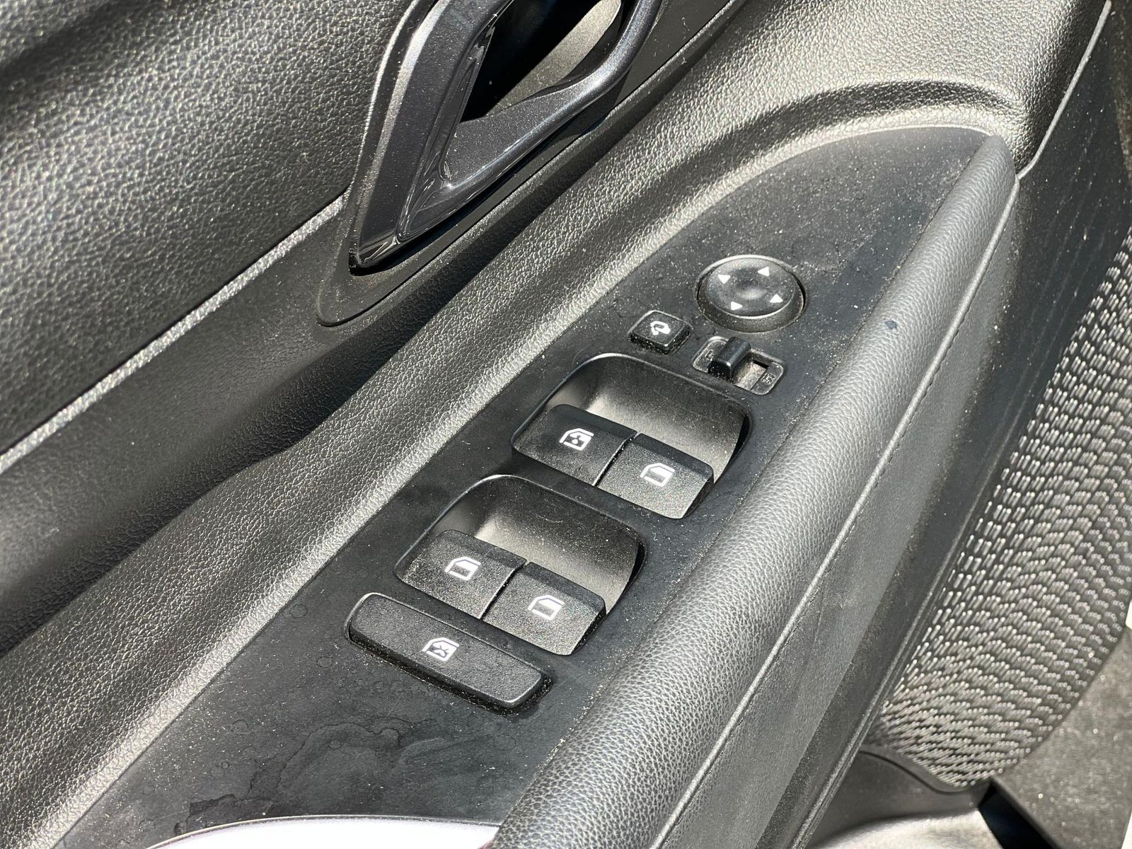 Hyundai BAYON 2021 1.0 T-GDI M-Hybrid 100 CP 7DCT Led Line - foto 9