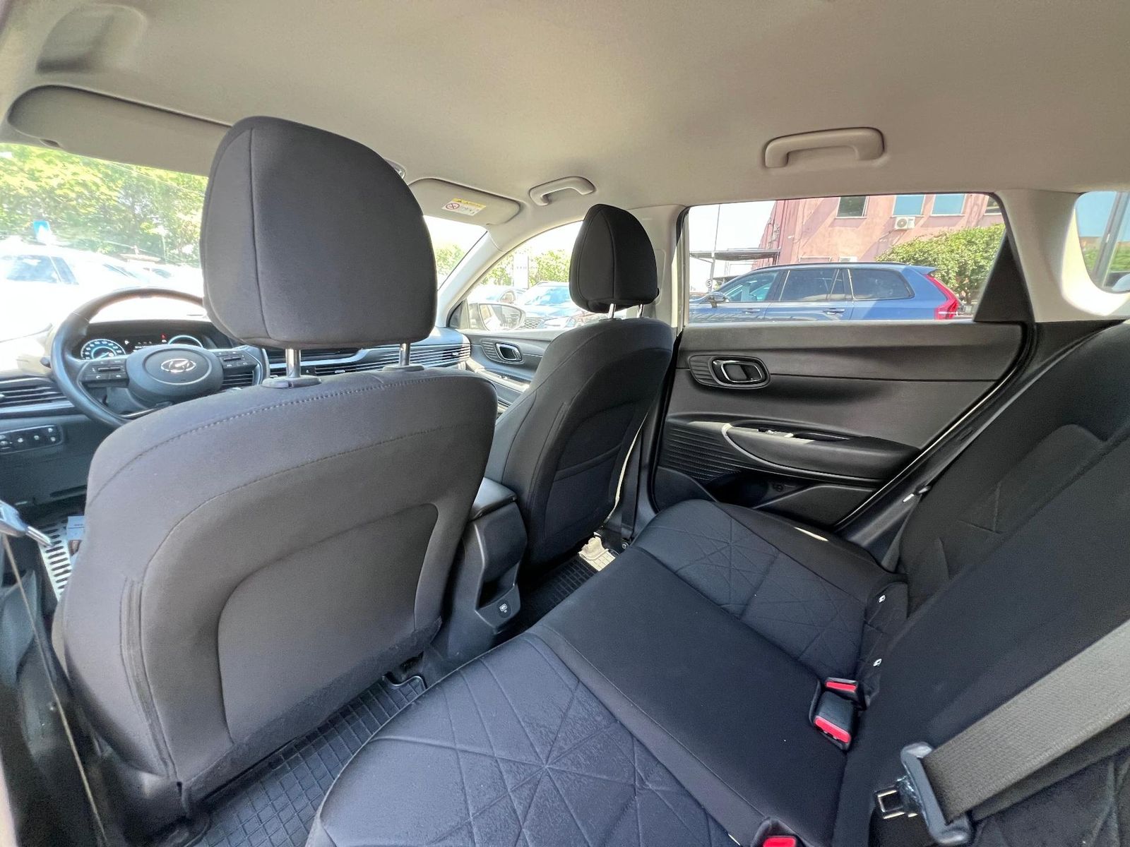 Hyundai BAYON 2021 1.0 T-GDI M-Hybrid 100 CP 7DCT Led Line - foto 11
