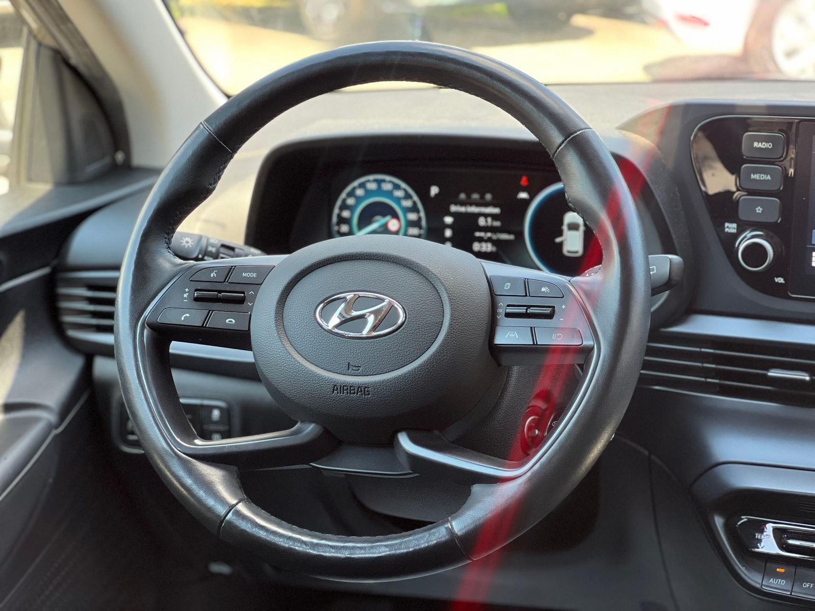 Hyundai BAYON 2021 1.0 T-GDI M-Hybrid 100 CP 7DCT Led Line - foto 12
