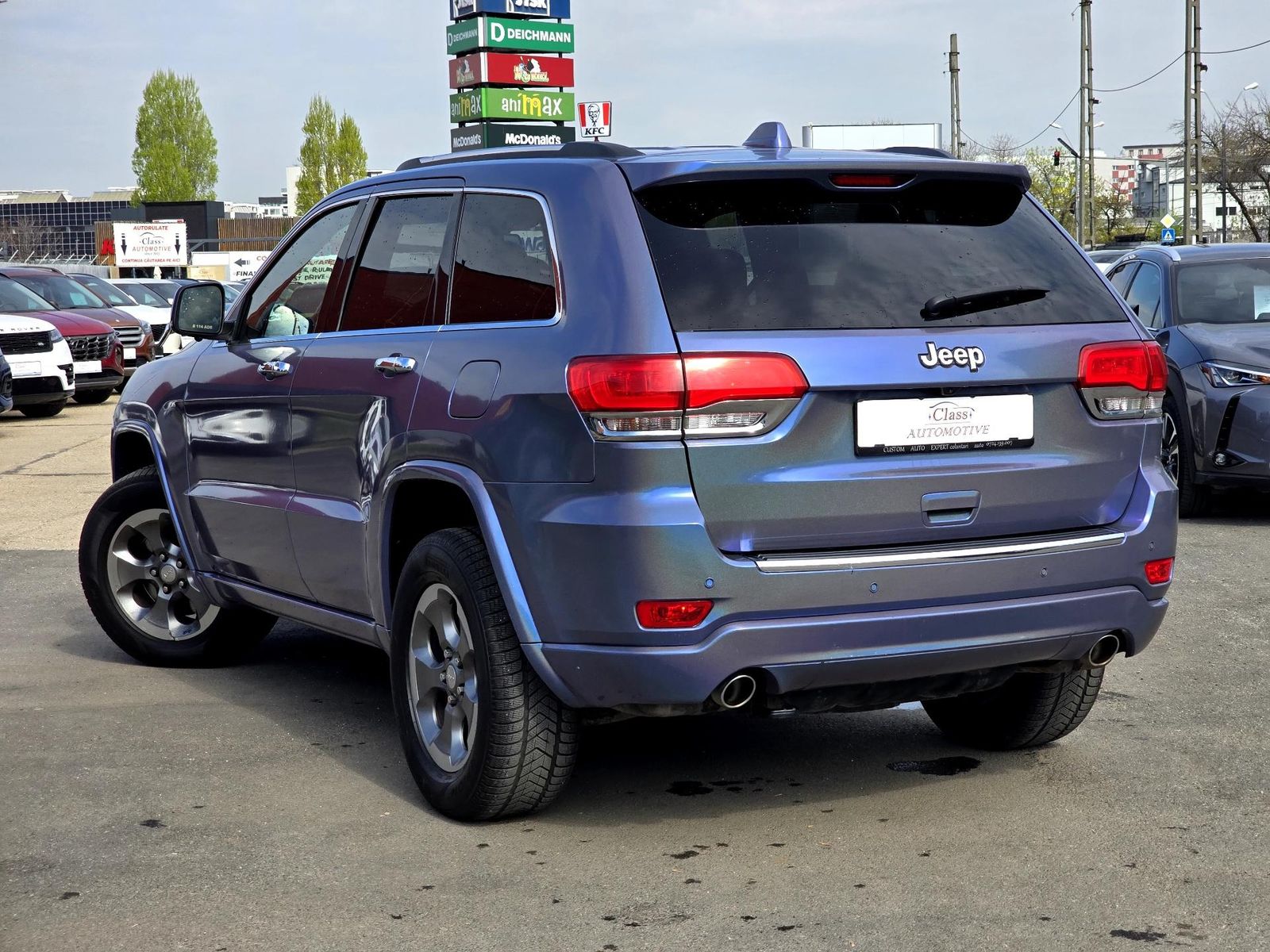 Jeep Grand Cherooke 3.0 AT 250 CP Overland - foto 4
