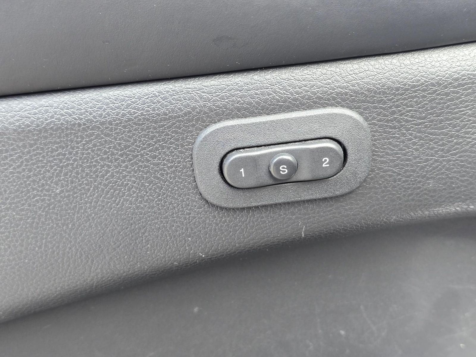 Jeep Grand Cherooke 3.0 AT 250 CP Overland - foto 10