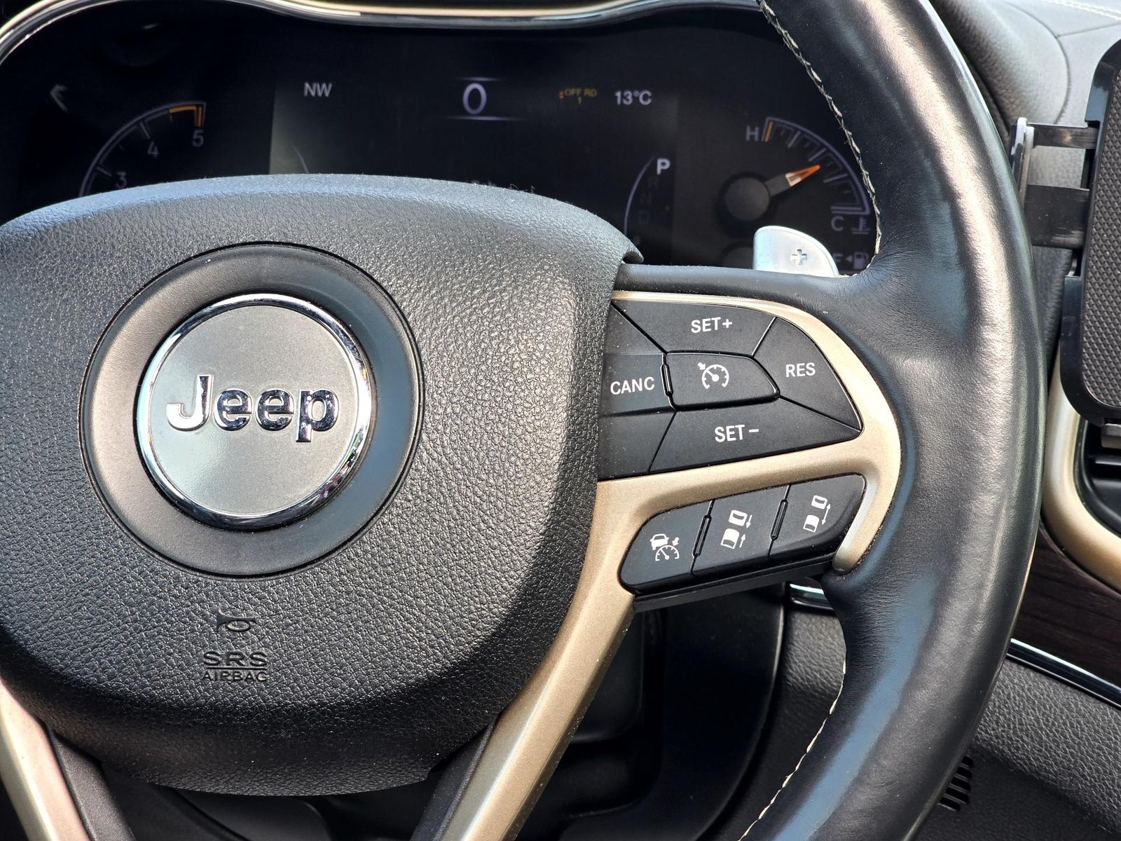 Jeep Grand Cherooke 3.0 AT 250 CP Overland - foto 18