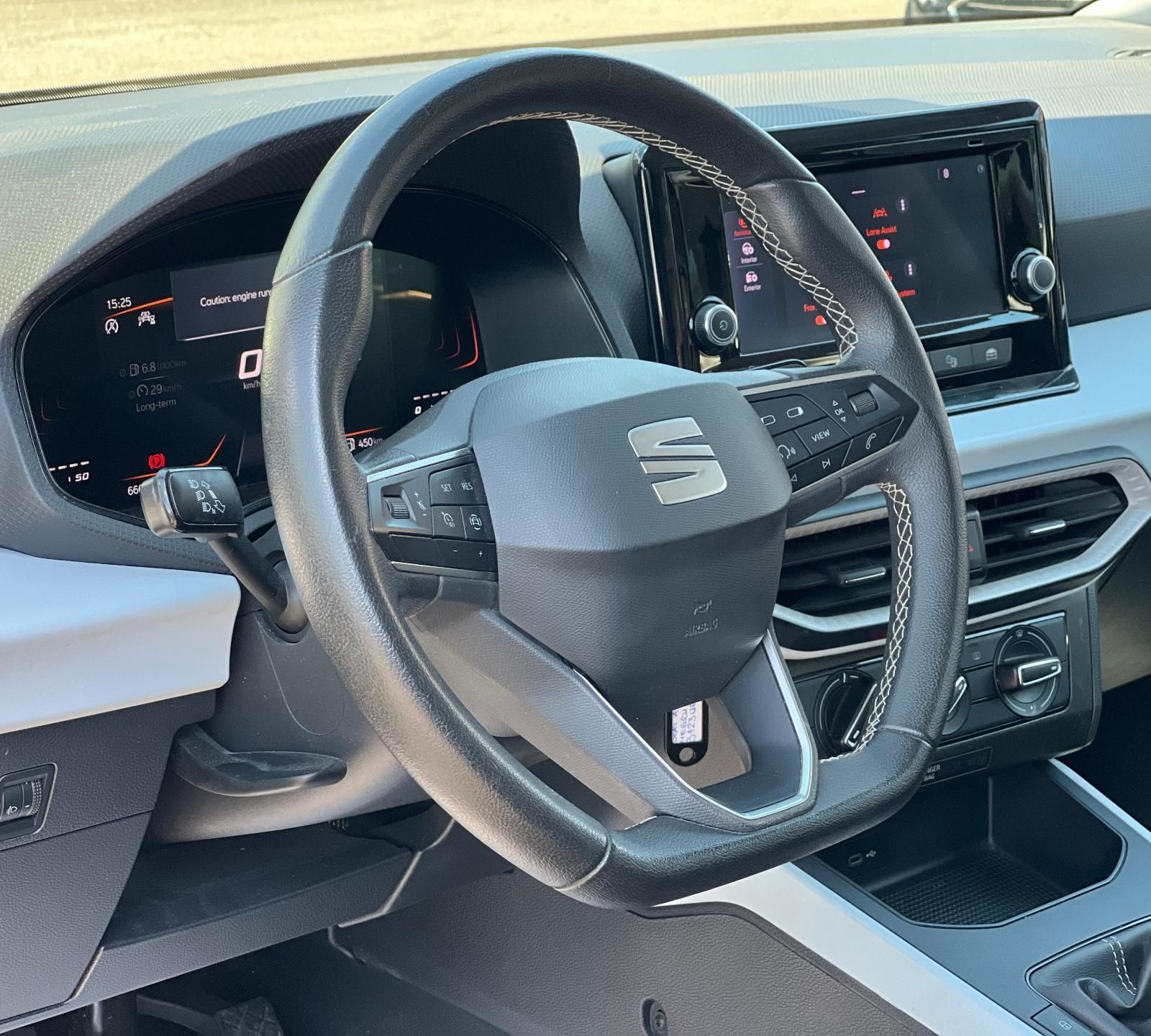 Seat Arona - 2023 - foto 8