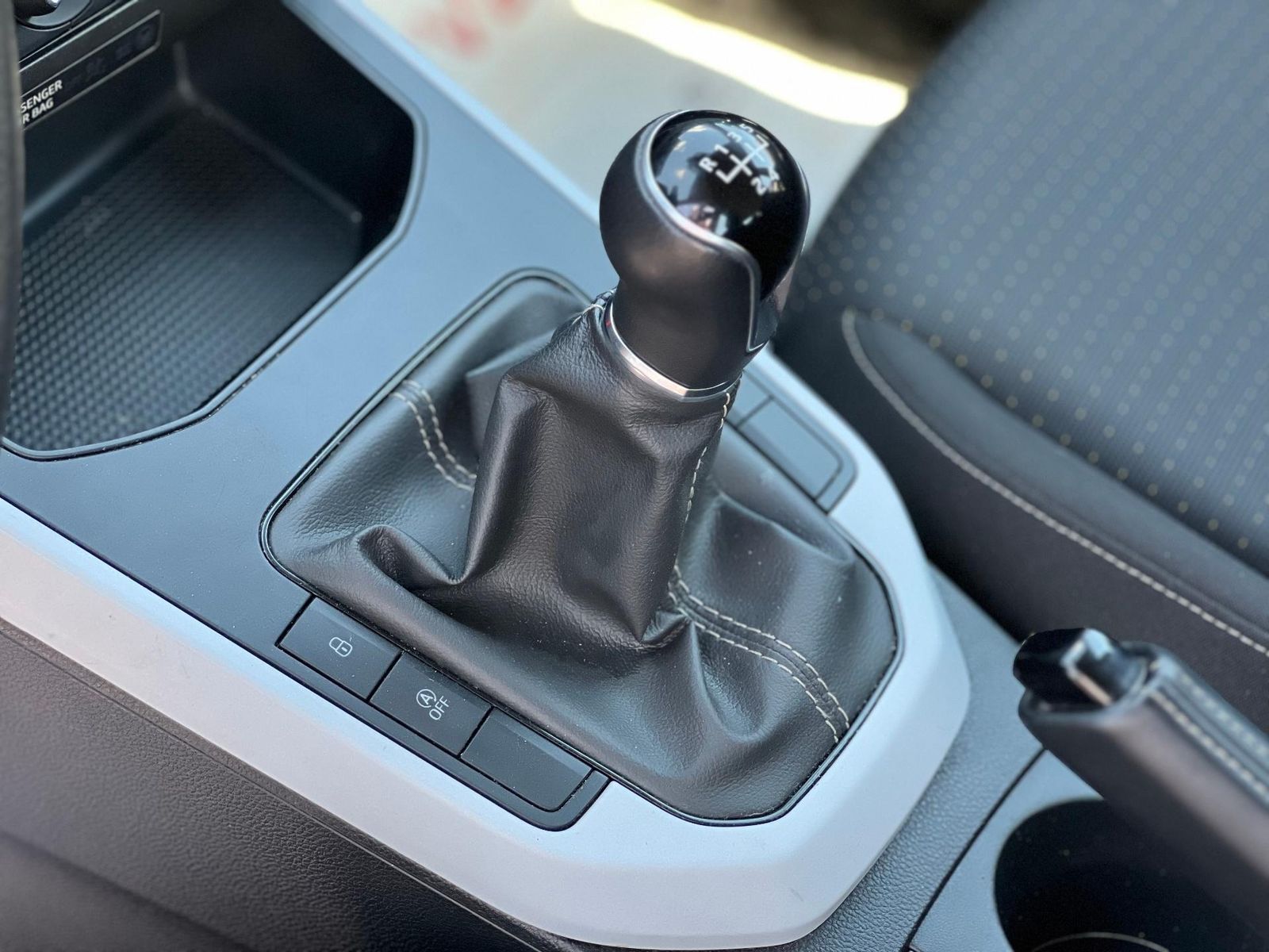 Seat Arona - 2023 - foto 9