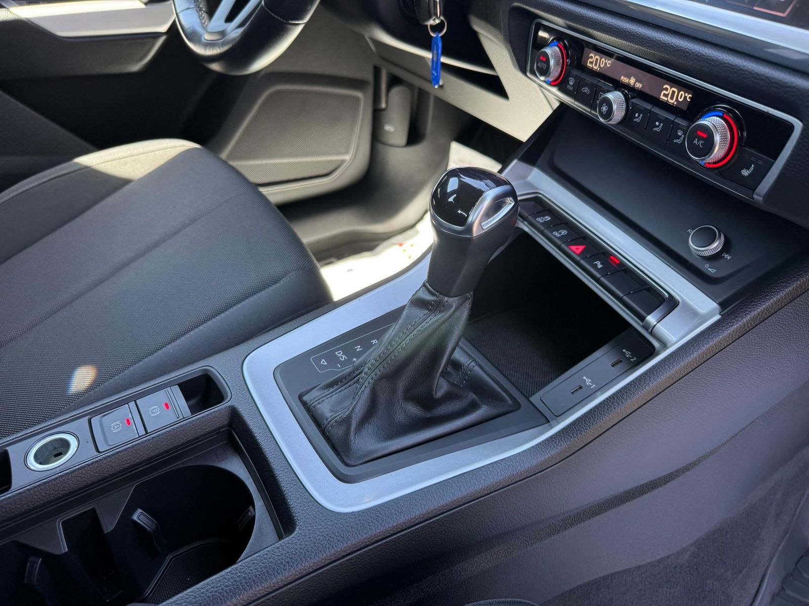 Audi Q3 2022 35 TDI 150 CP - foto 27