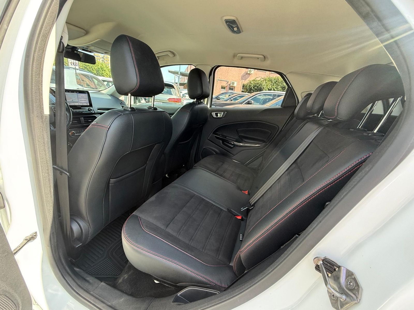 Ford EcoSport 1.0 Ecoboost ST Line 125 CP - Cutie AUTOMATA - foto 8