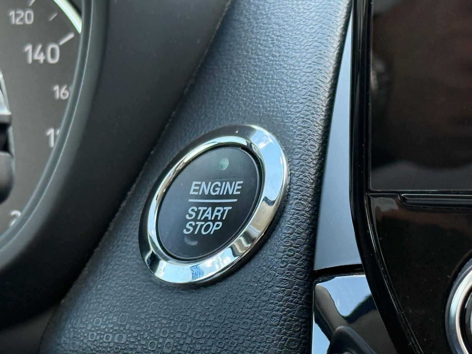 Ford EcoSport 1.0 Ecoboost ST Line 125 CP - Cutie AUTOMATA - foto 15