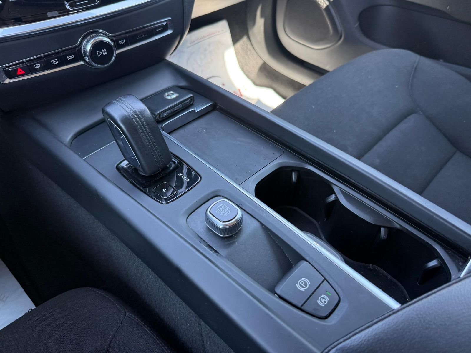 Volvo V60 2021 - foto 17