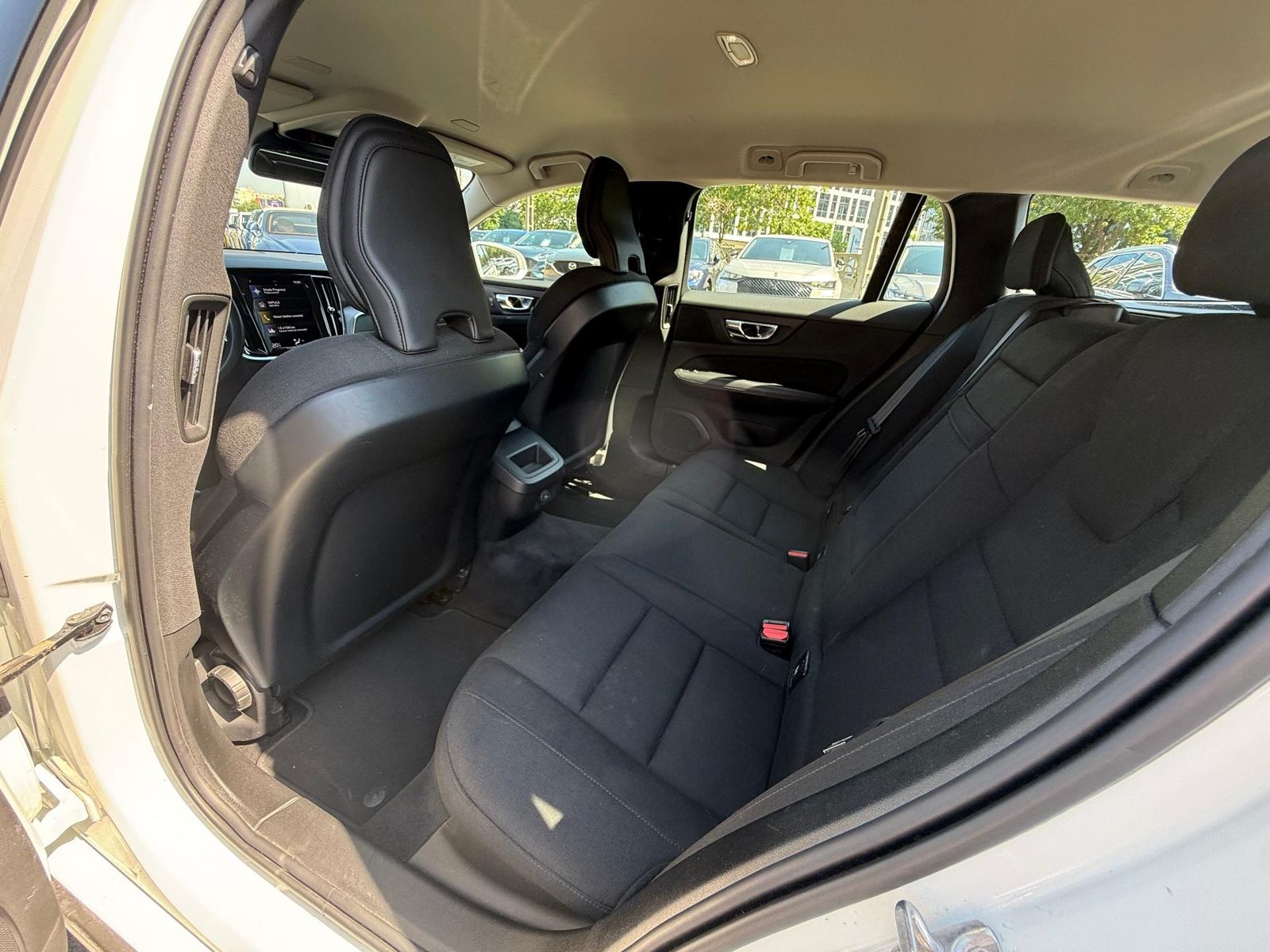 Volvo V60 2021 - foto 19