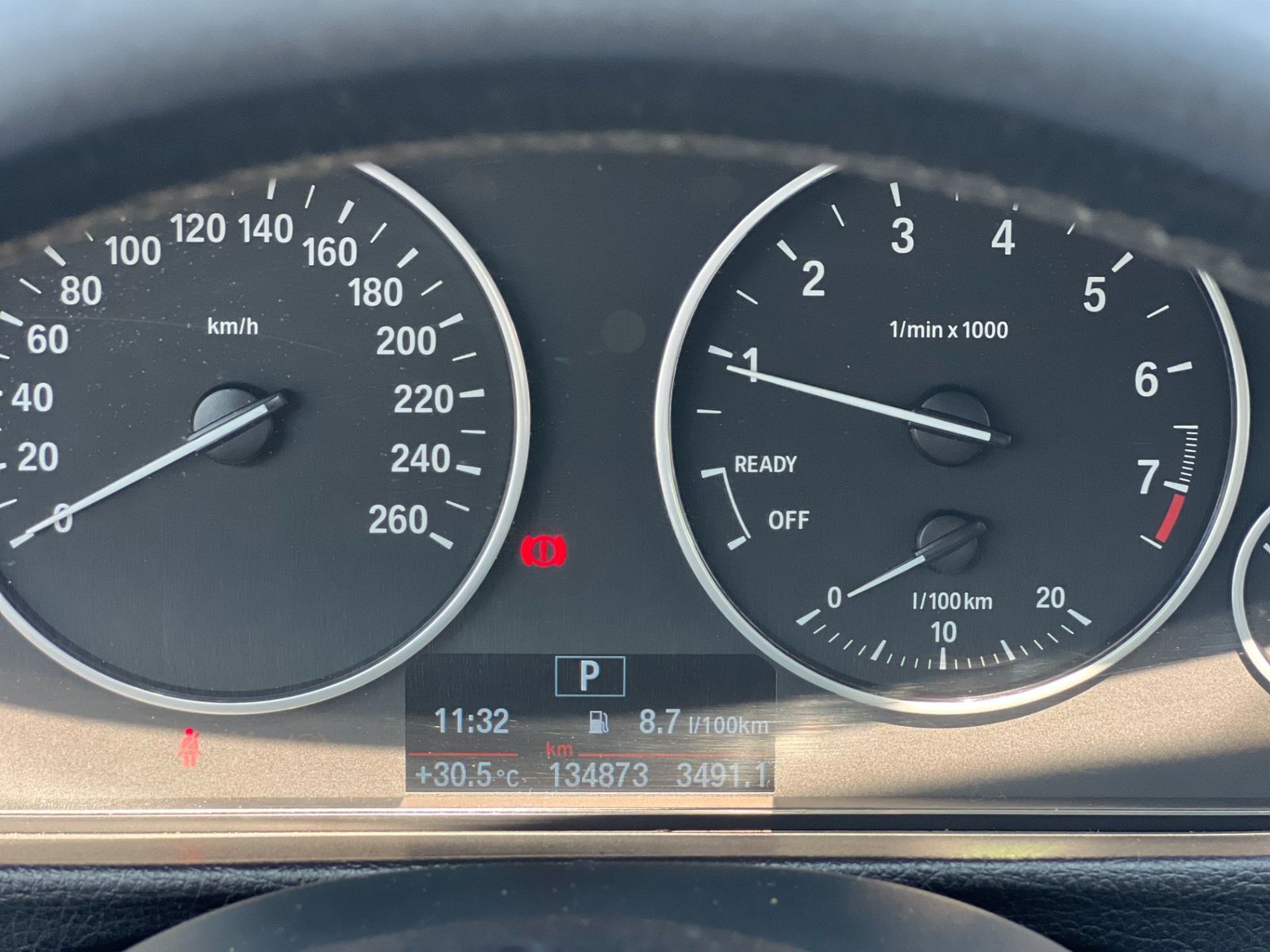 BMW Seria 3 2018 318i - foto 23
