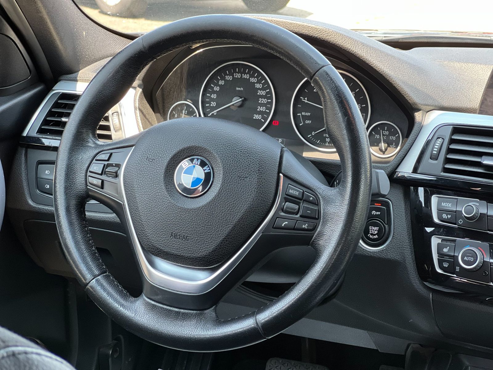 BMW Seria 3 2018 318i - foto 17