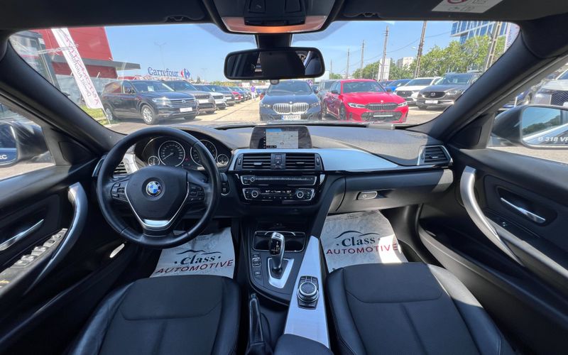 BMW Seria 3 2018 318i - foto 3