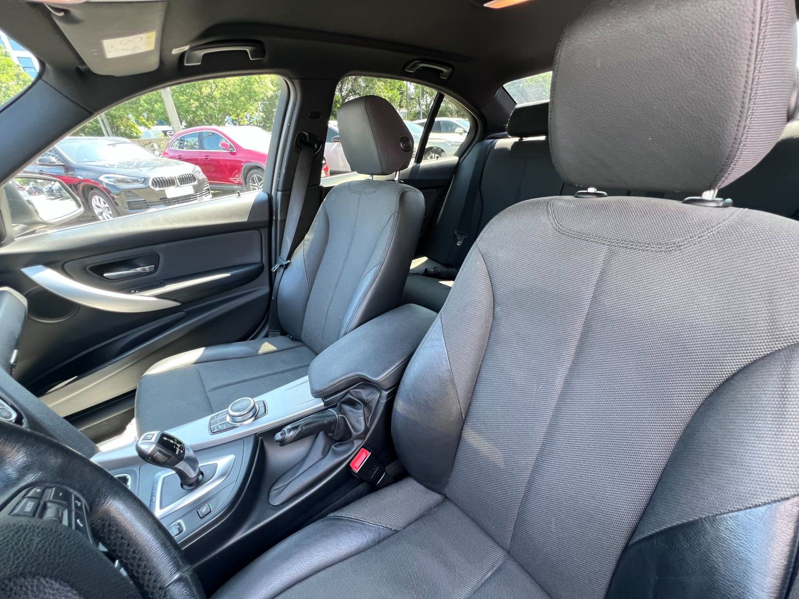 BMW Seria 3 2018 318i - foto 15