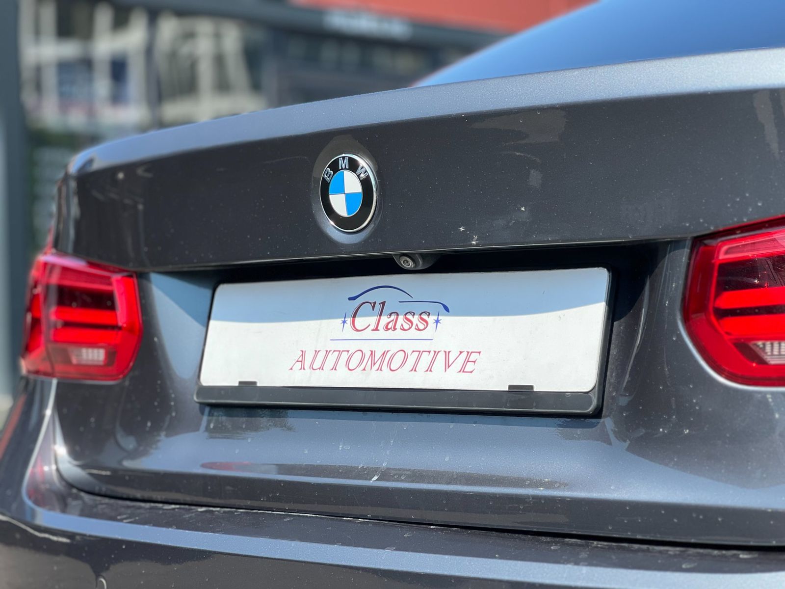 BMW Seria 3 2018 318i - foto 8