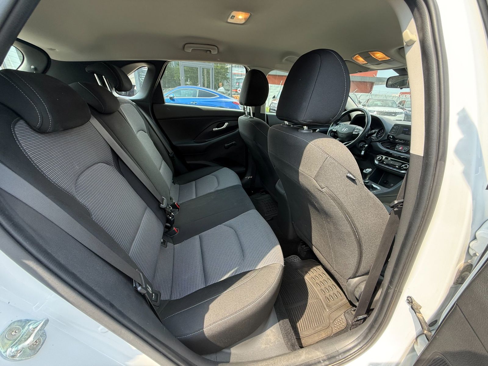 Hyundai i30 2022 - foto 12