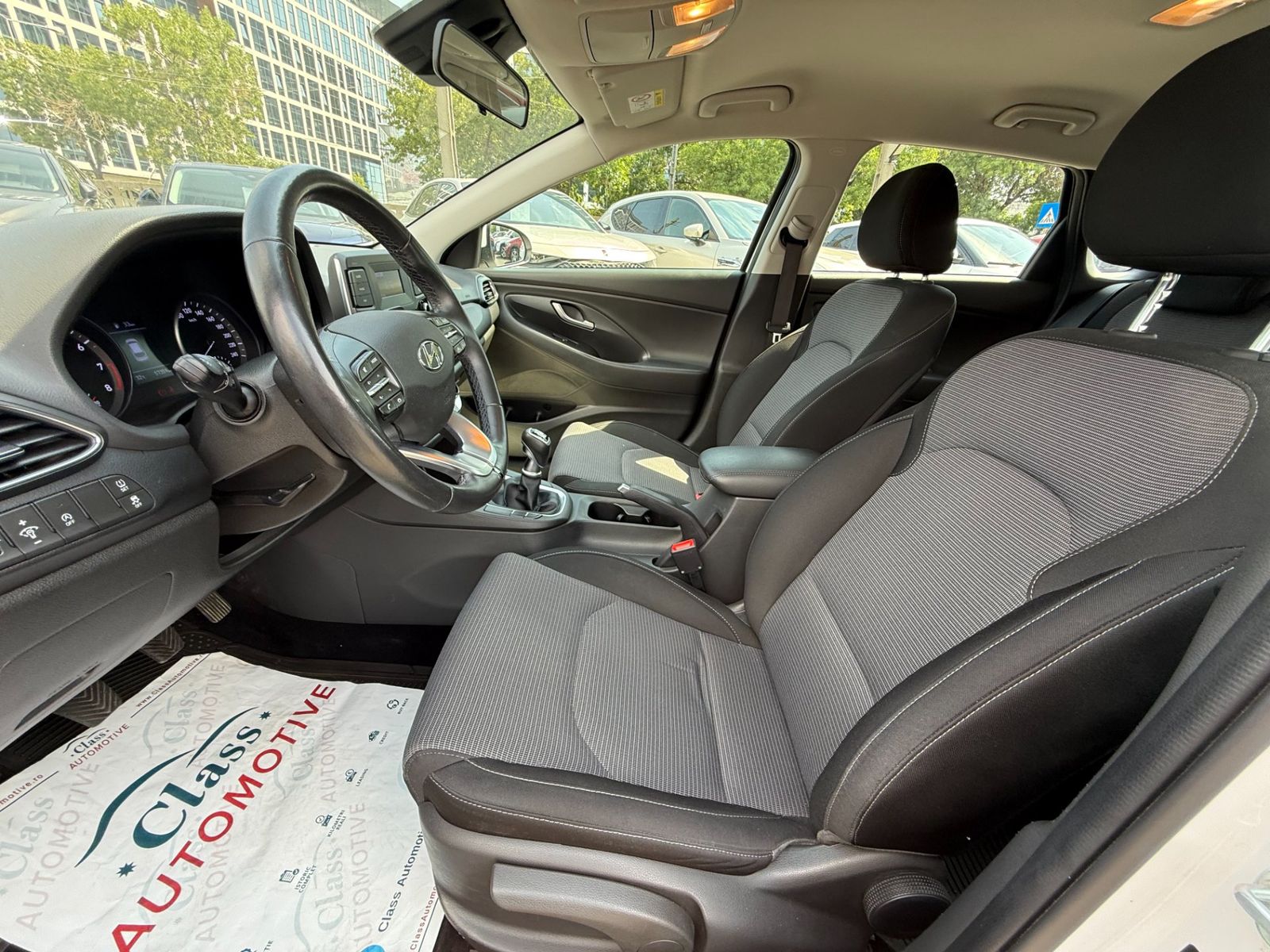 Hyundai i30 2022 - foto 8