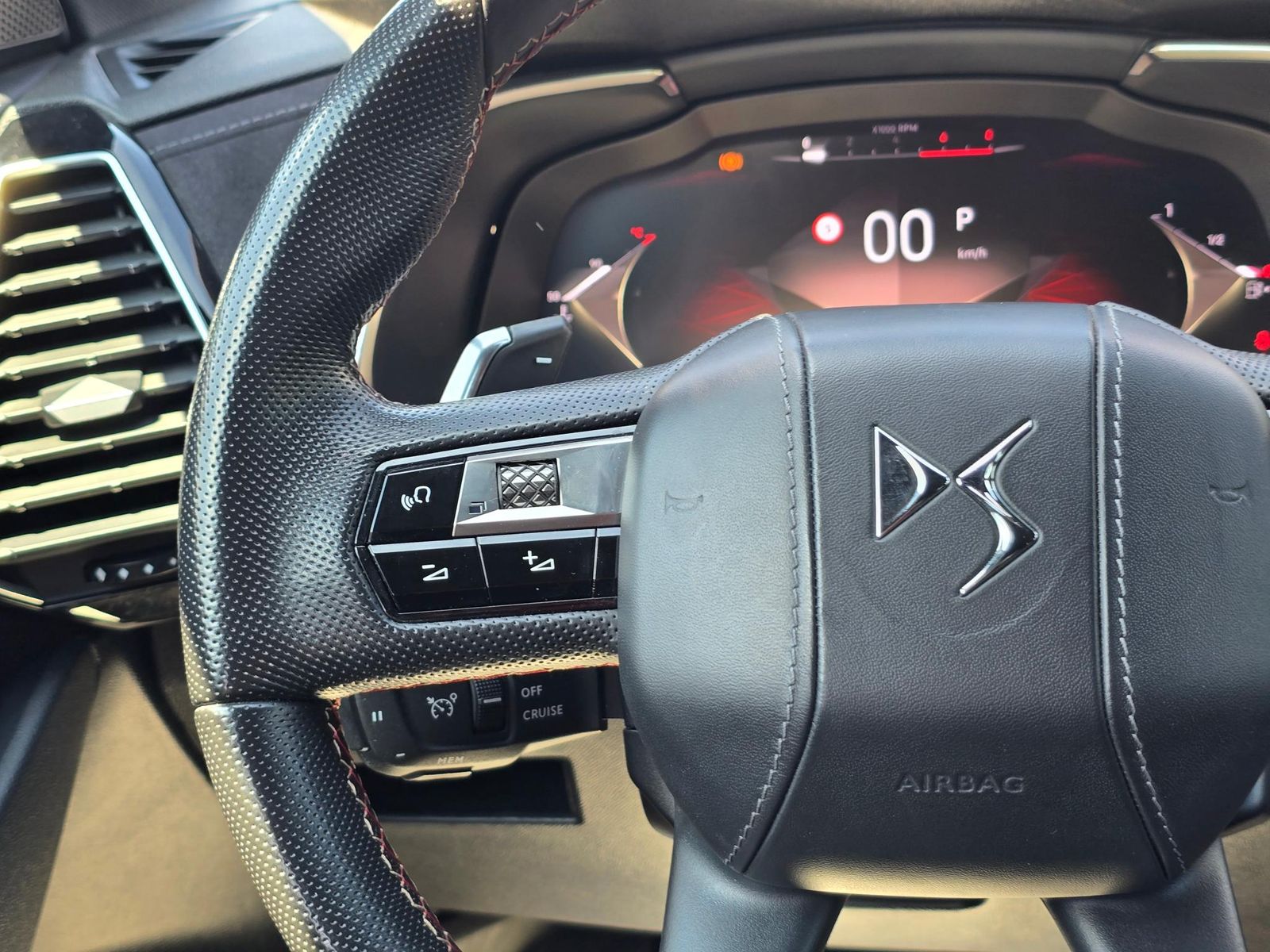 DS DS7 (Crossback) 2023 1.5 BlueHDi 130 S&S EAT8 PERFORMANCE LINE + - foto 13