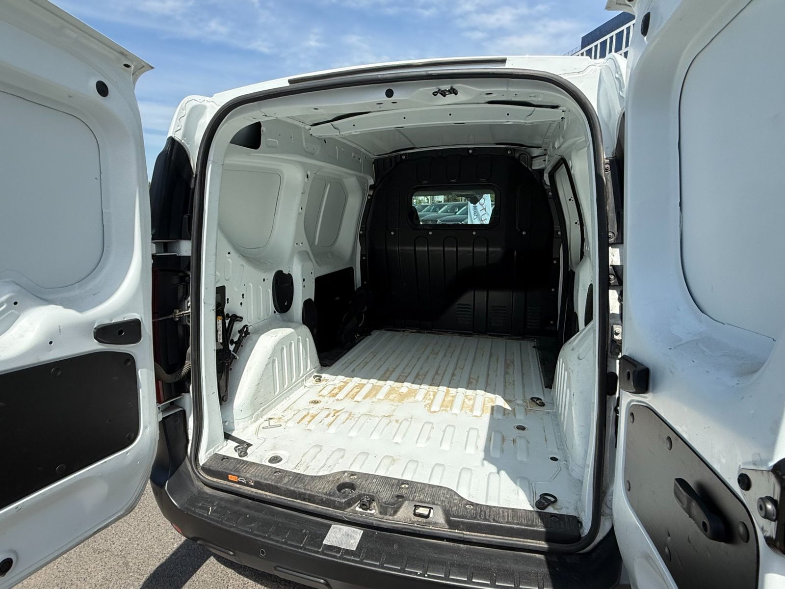 Renault Express 2022 1.5 diesel 75 cp - foto 18