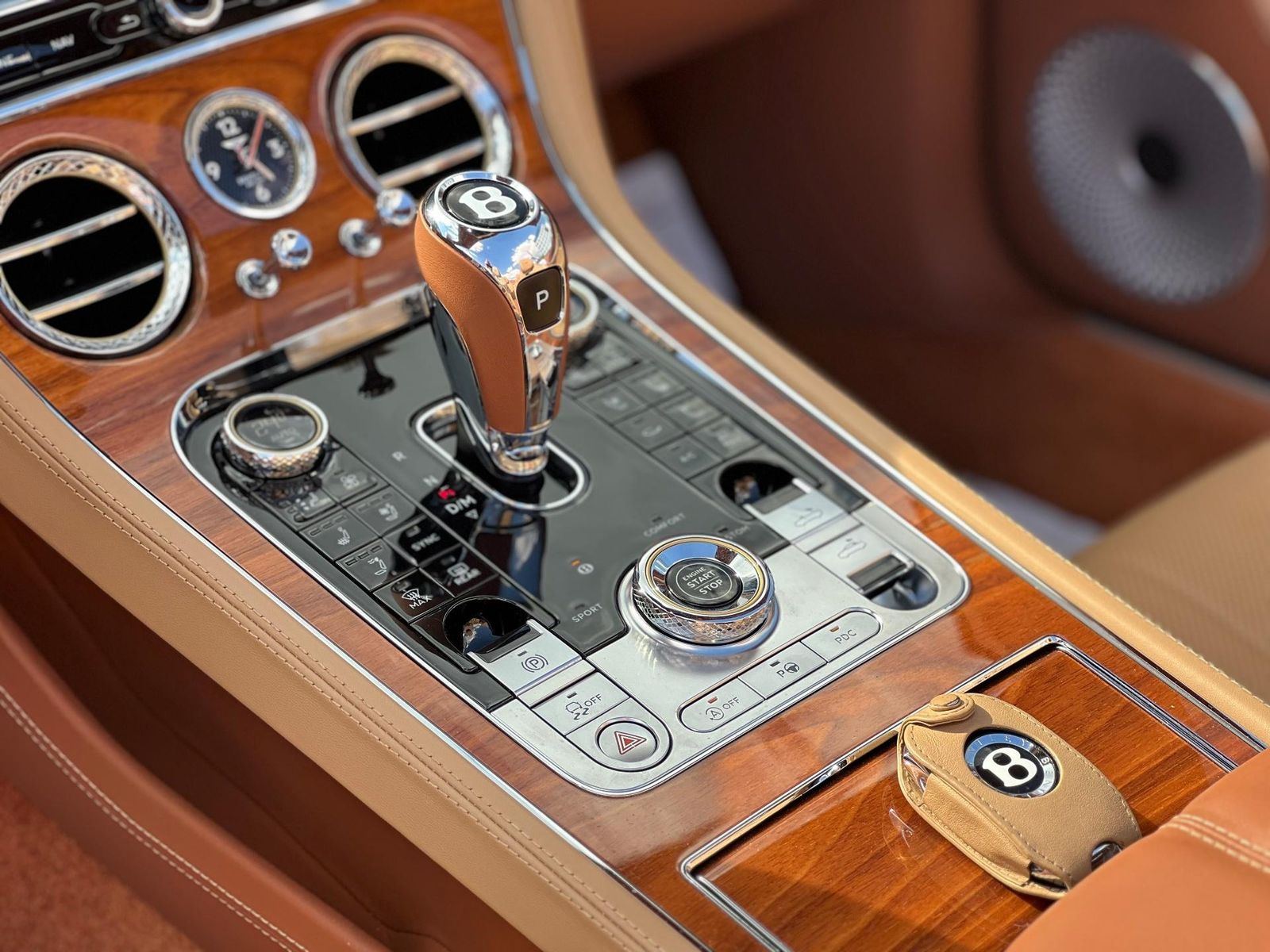 Bentley Continental 2023 - foto 14
