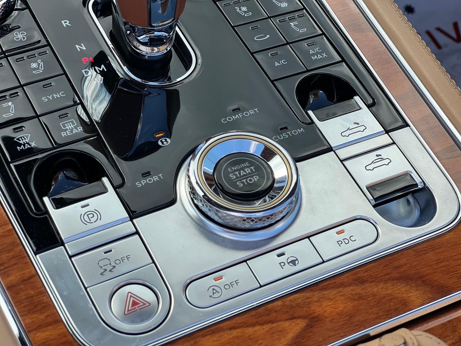 Bentley Continental 2023 - foto 37