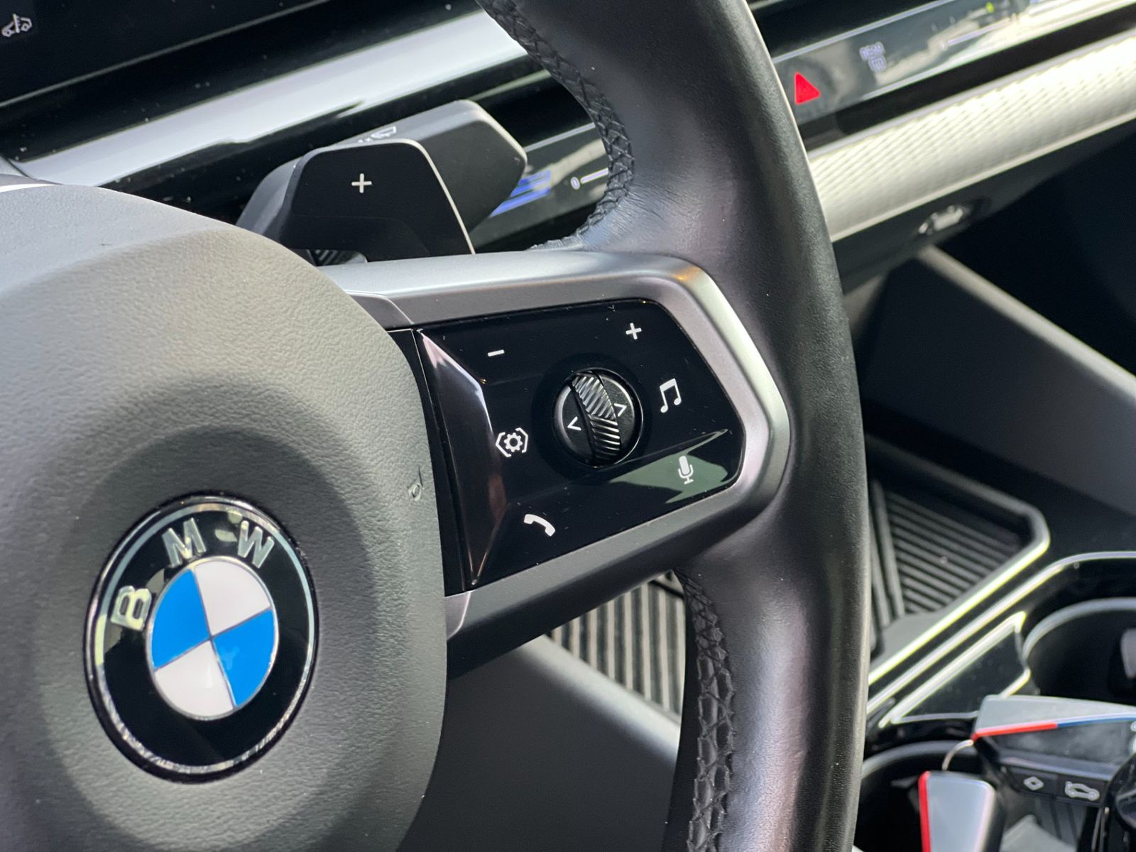 BMW Seria 5 2024 520D MHEV XDRIVE - foto 13