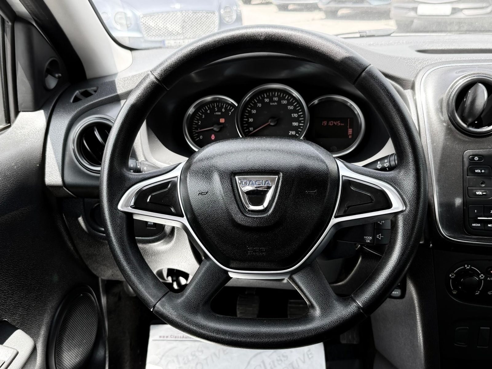 Dacia Logan 1.5 diesel 75 cai - foto 5