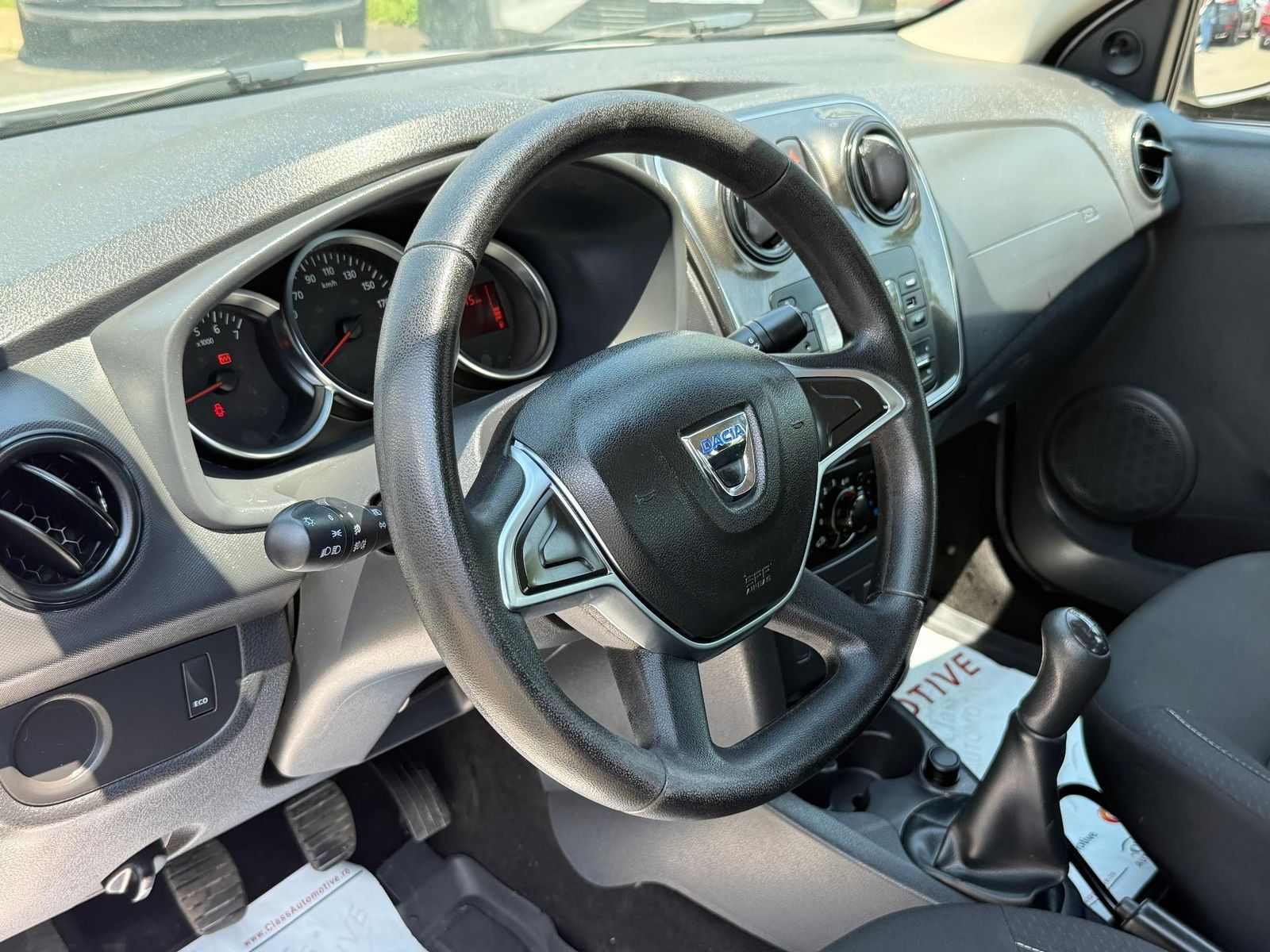 Dacia Logan 1.5 diesel 75 cai - foto 6