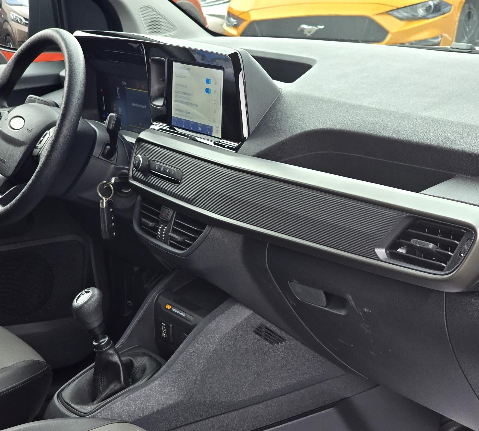 Ford Transit Connect - foto 13