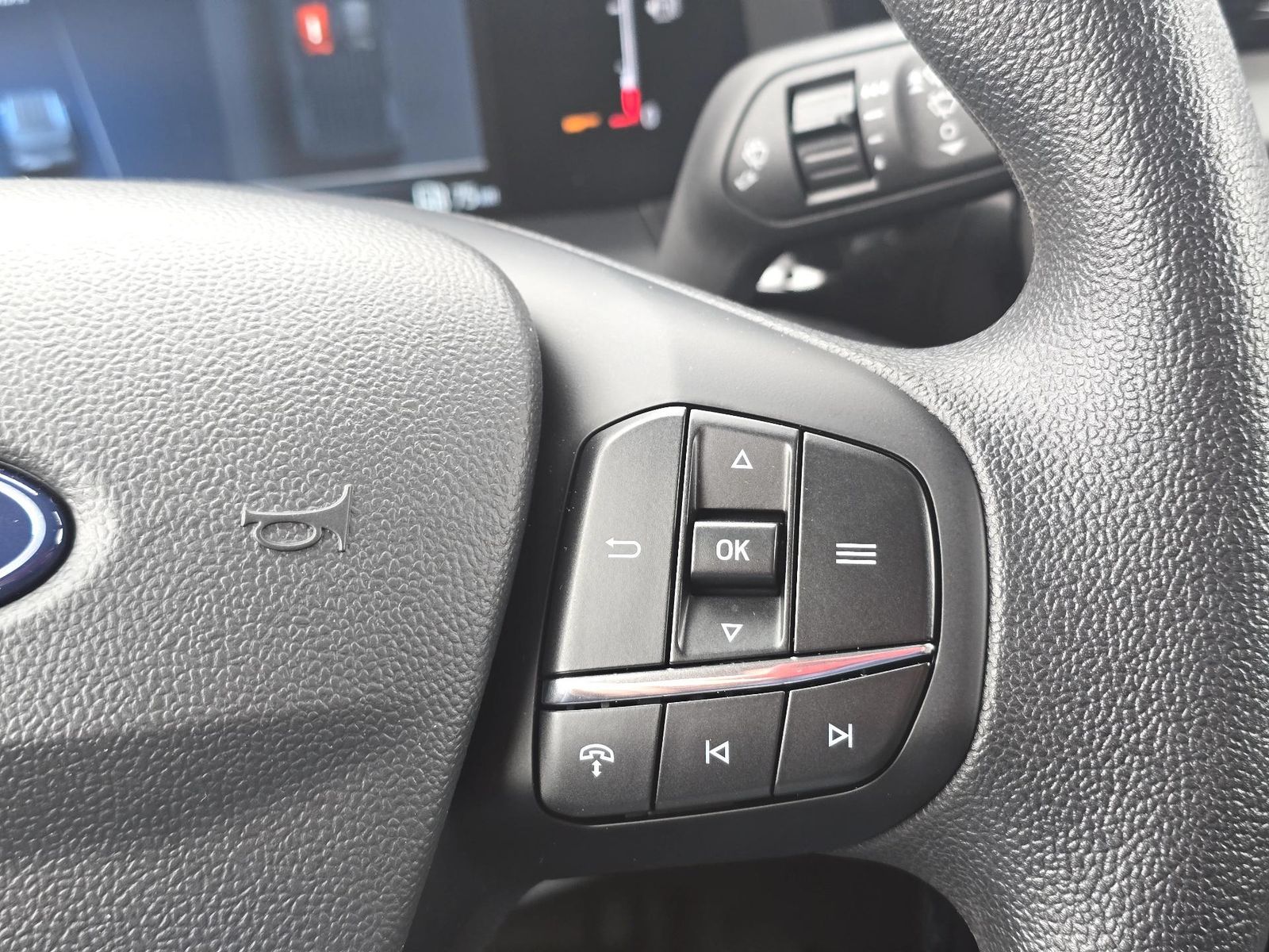 Ford Transit Connect 2025 1.5 EcoBlue 100CP 8AT DCIV SWB(L1) Trend - foto 16