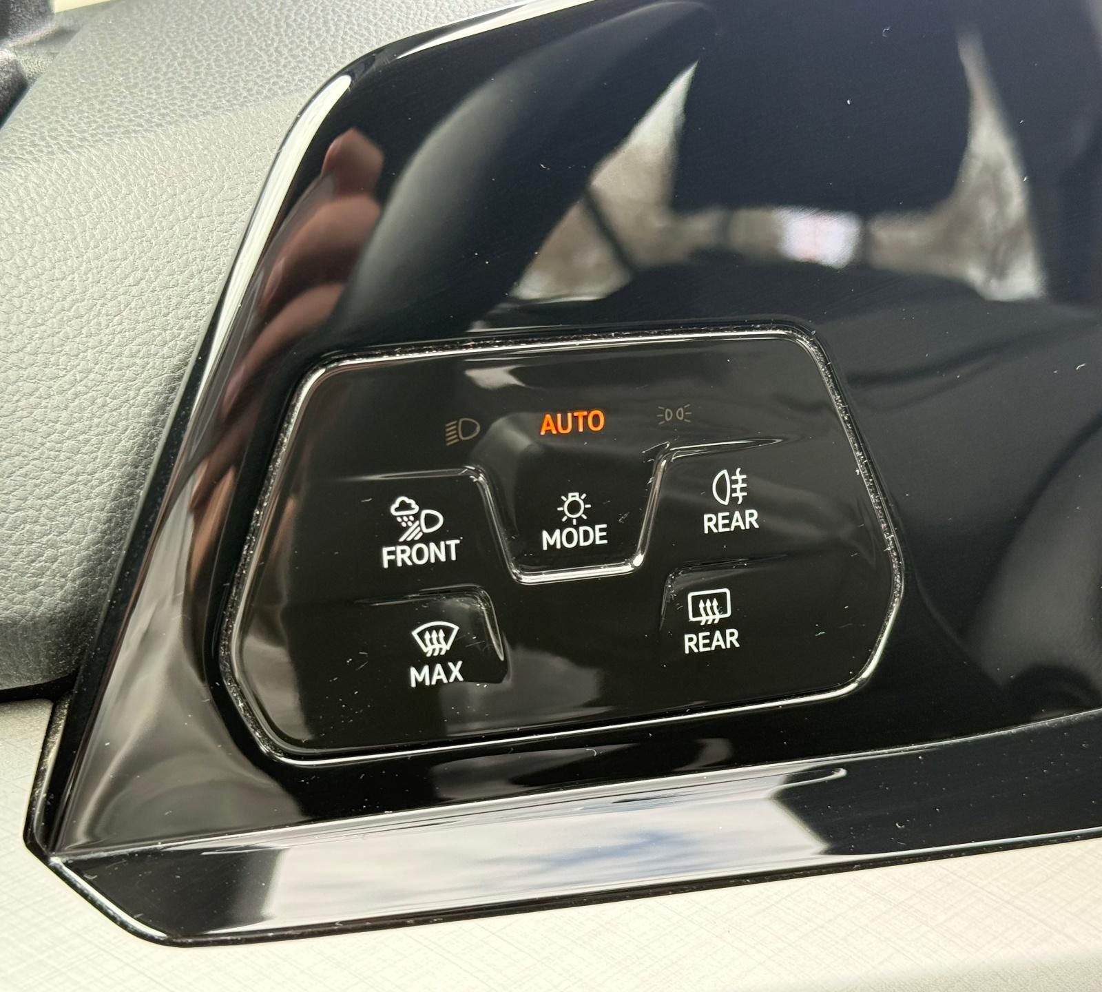Volkswagen Golf 1.5 eTSI Mild-Hybrid 150 CP DSGSerie sasiu:WVWZZZCDZMW331260 - foto 20
