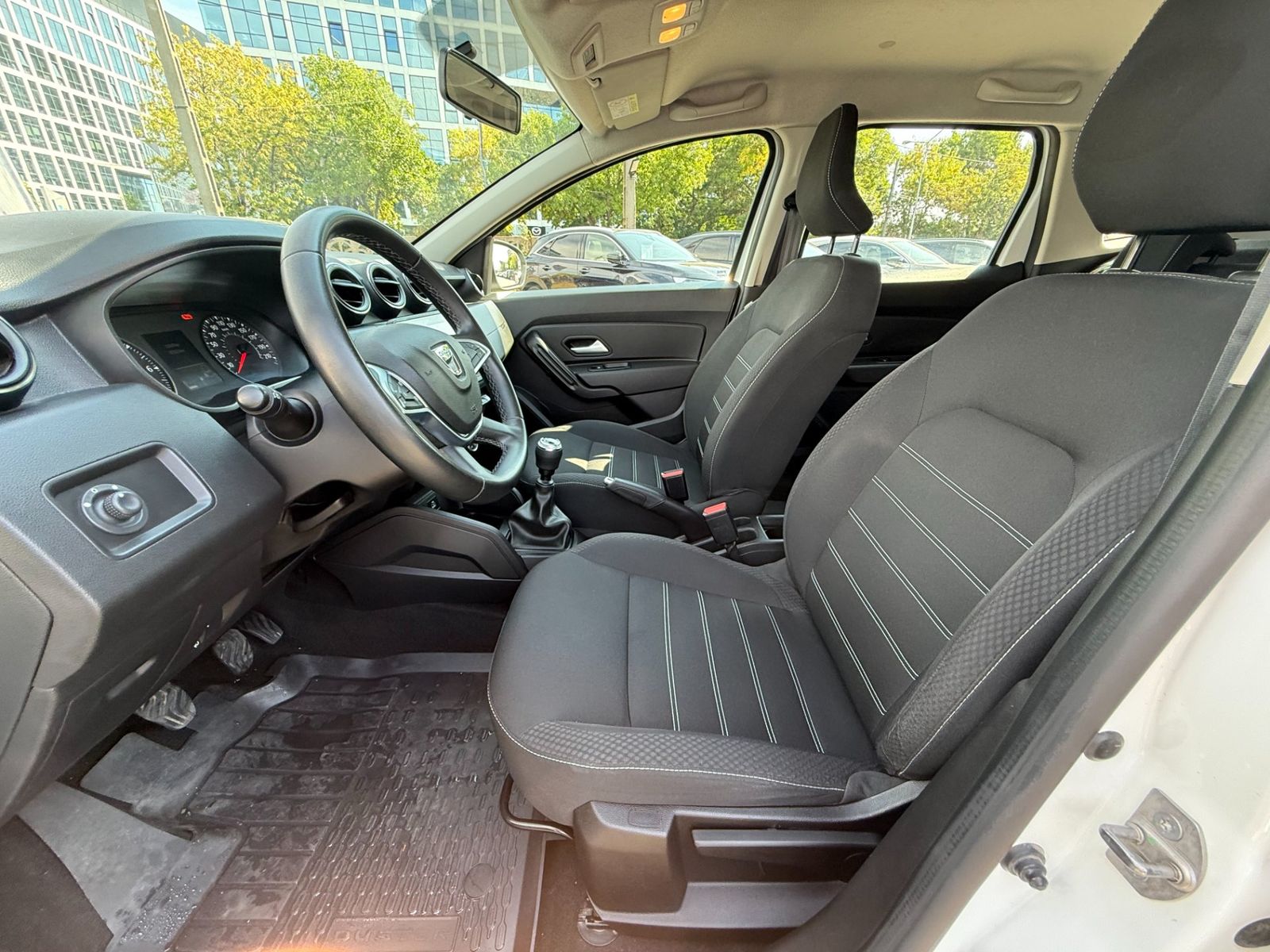 Dacia Duster 2022 1.5 Blue dCi 4WD Comfort - foto 14