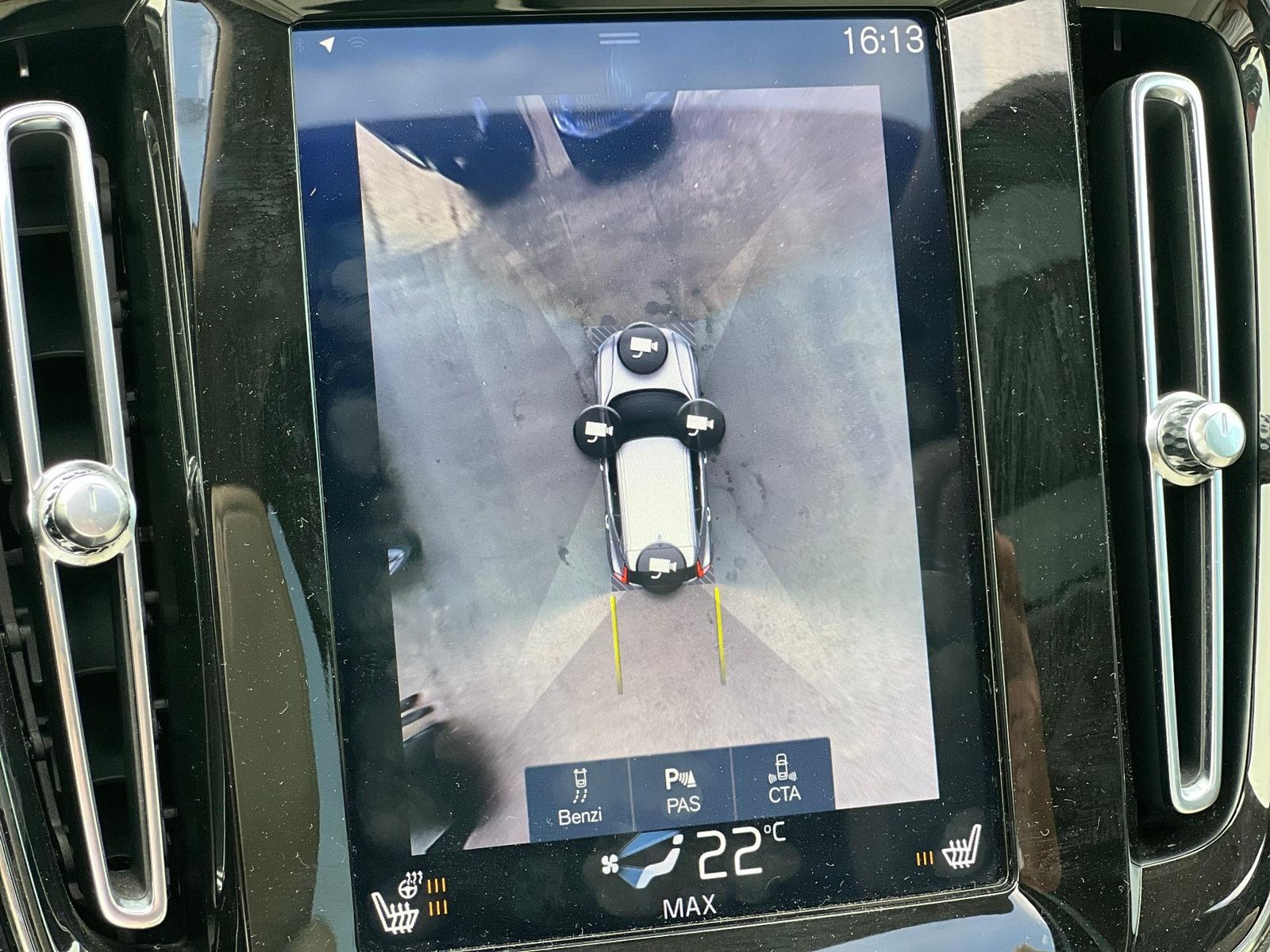 Volvo XC40 T5 Twin Engine 4WD - foto 27