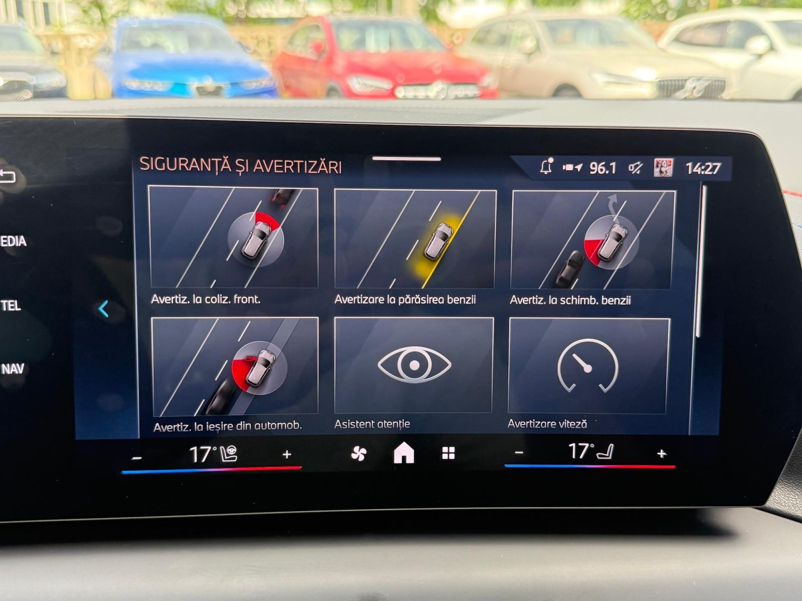 BMW Seria 1 2025 120d automat Pachet M - foto 12