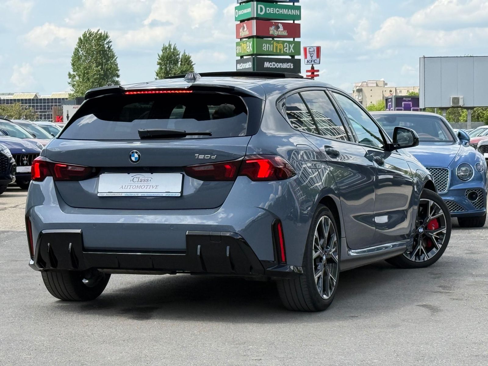 BMW Seria 1 2025 120d automat Pachet M - foto 17
